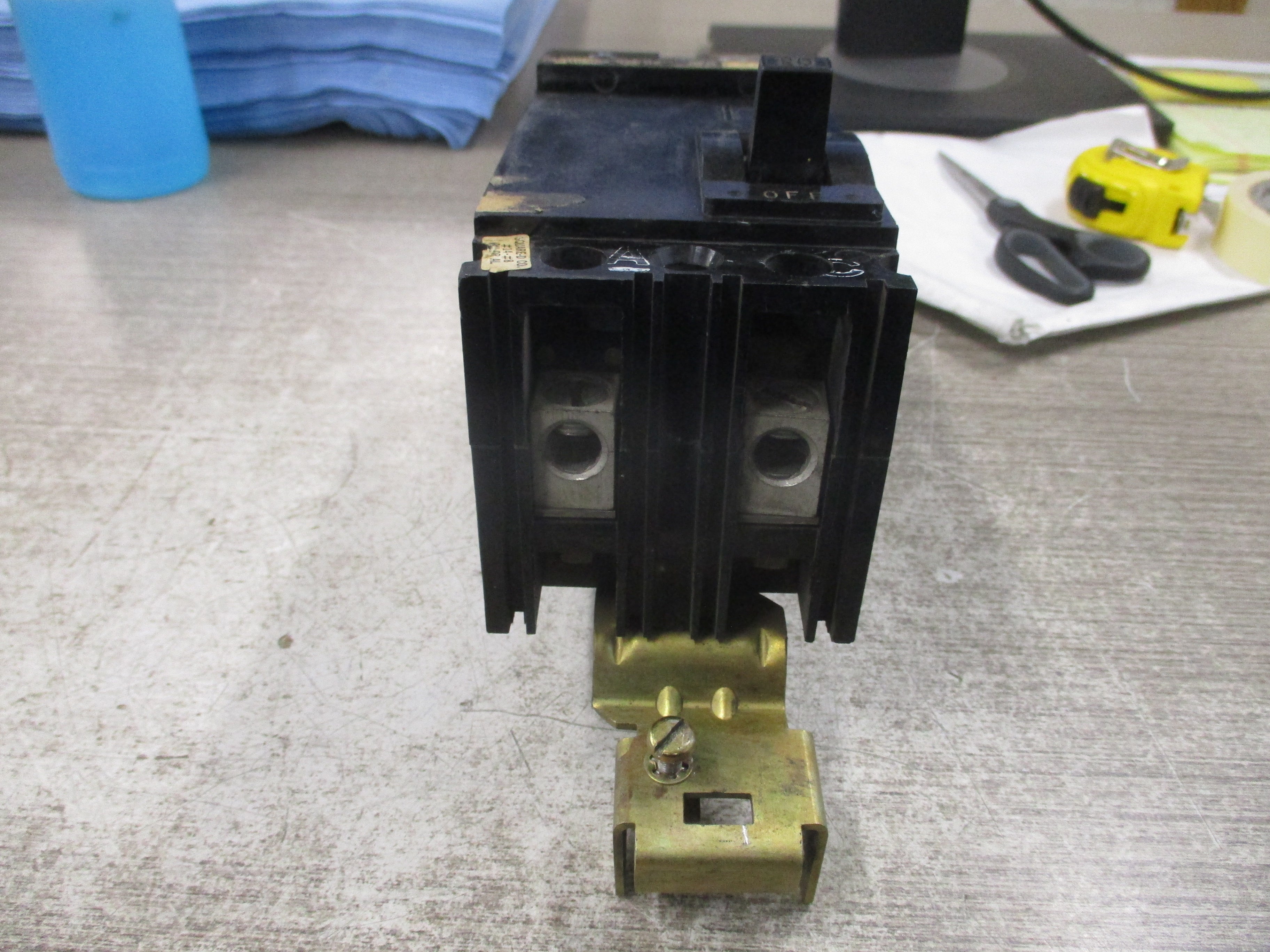 Square D Circuit Breaker FA-24020 20A 600V 2P Used