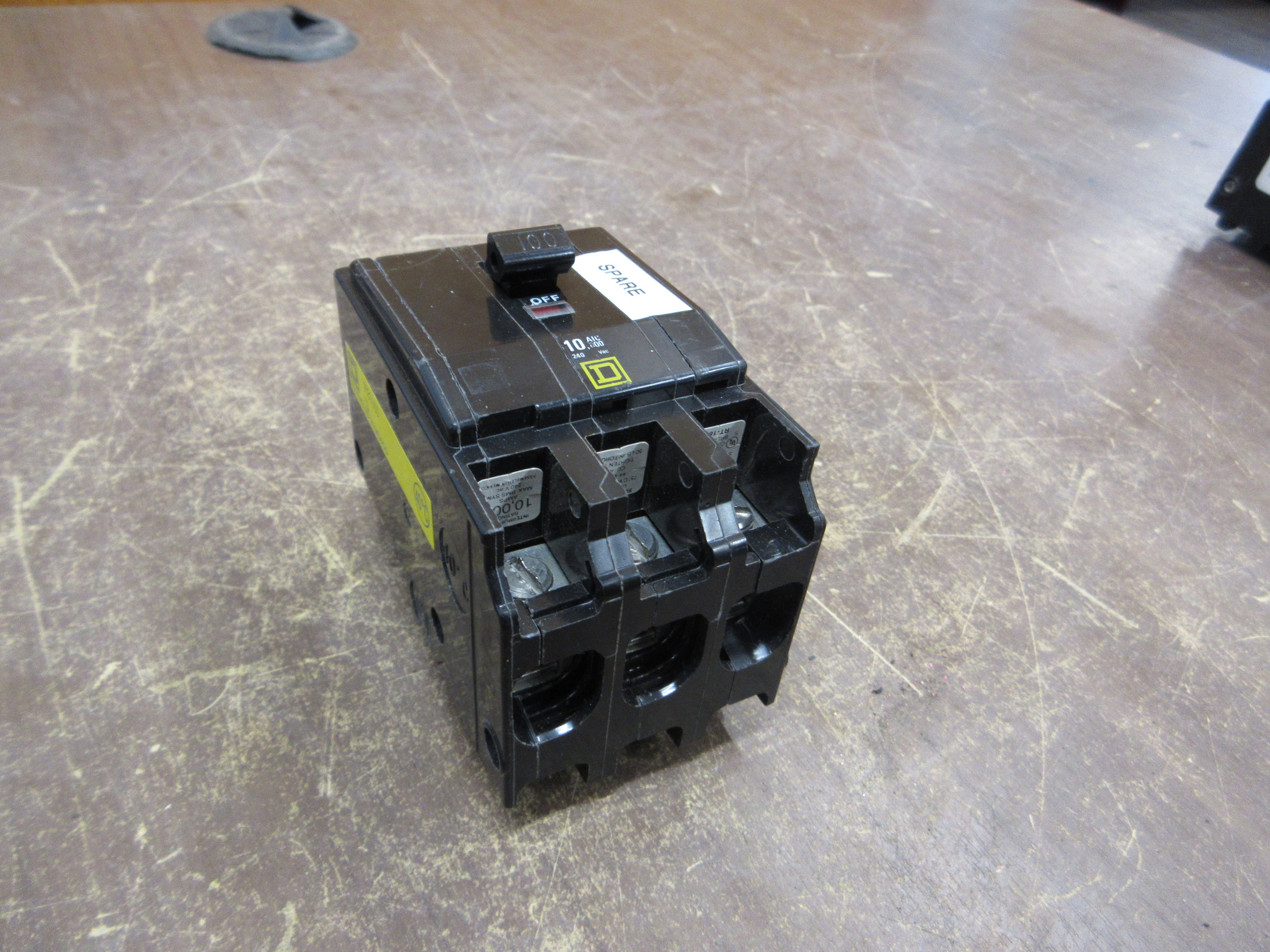 Square D Bolt-On Circuit Breaker QOB3100 100A 240V 3P *Broken Mounting Clip* Used