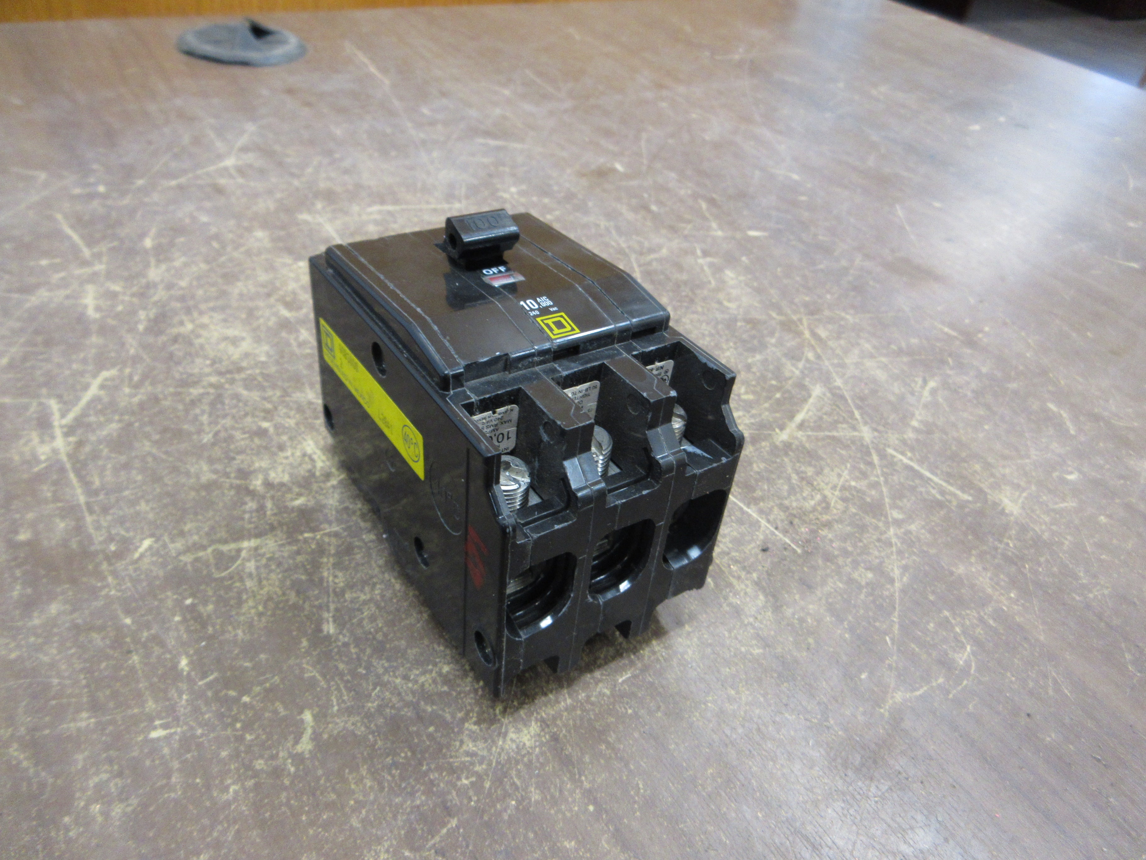 Square D Bolt-On Circuit Breaker QOB3100 100A 240V 3P Used