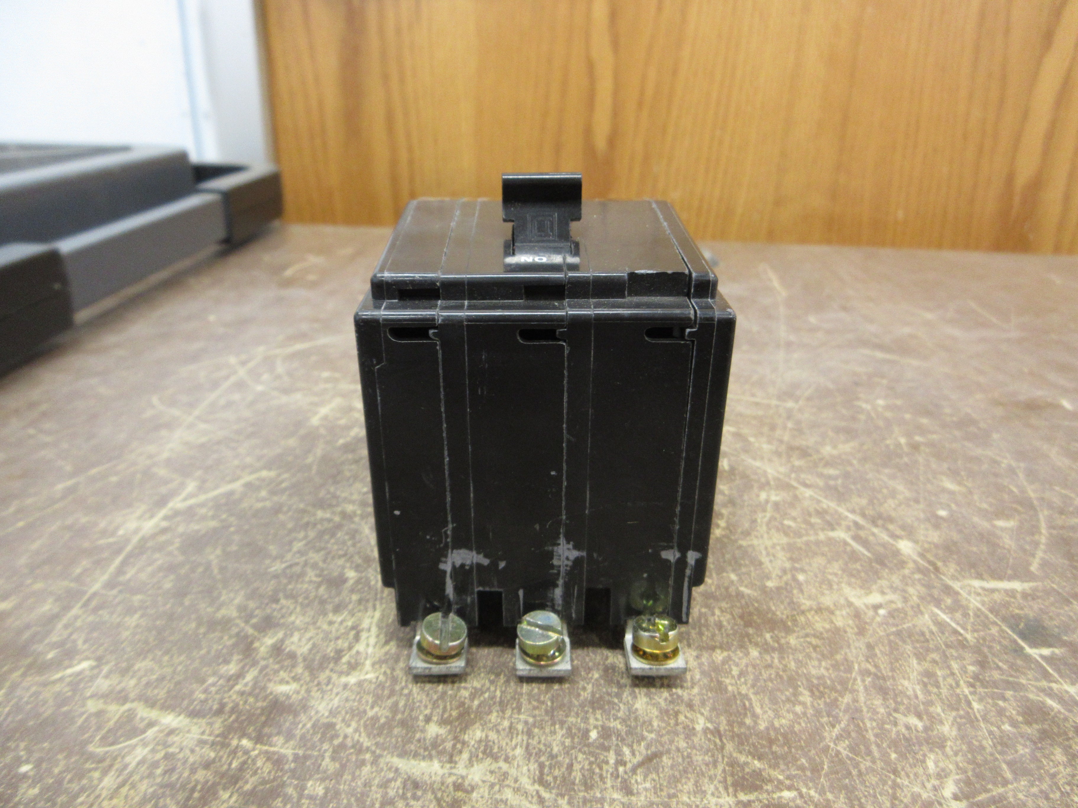 Square D Bolt-On Circuit Breaker QOB3100 100A 240V 3P Used