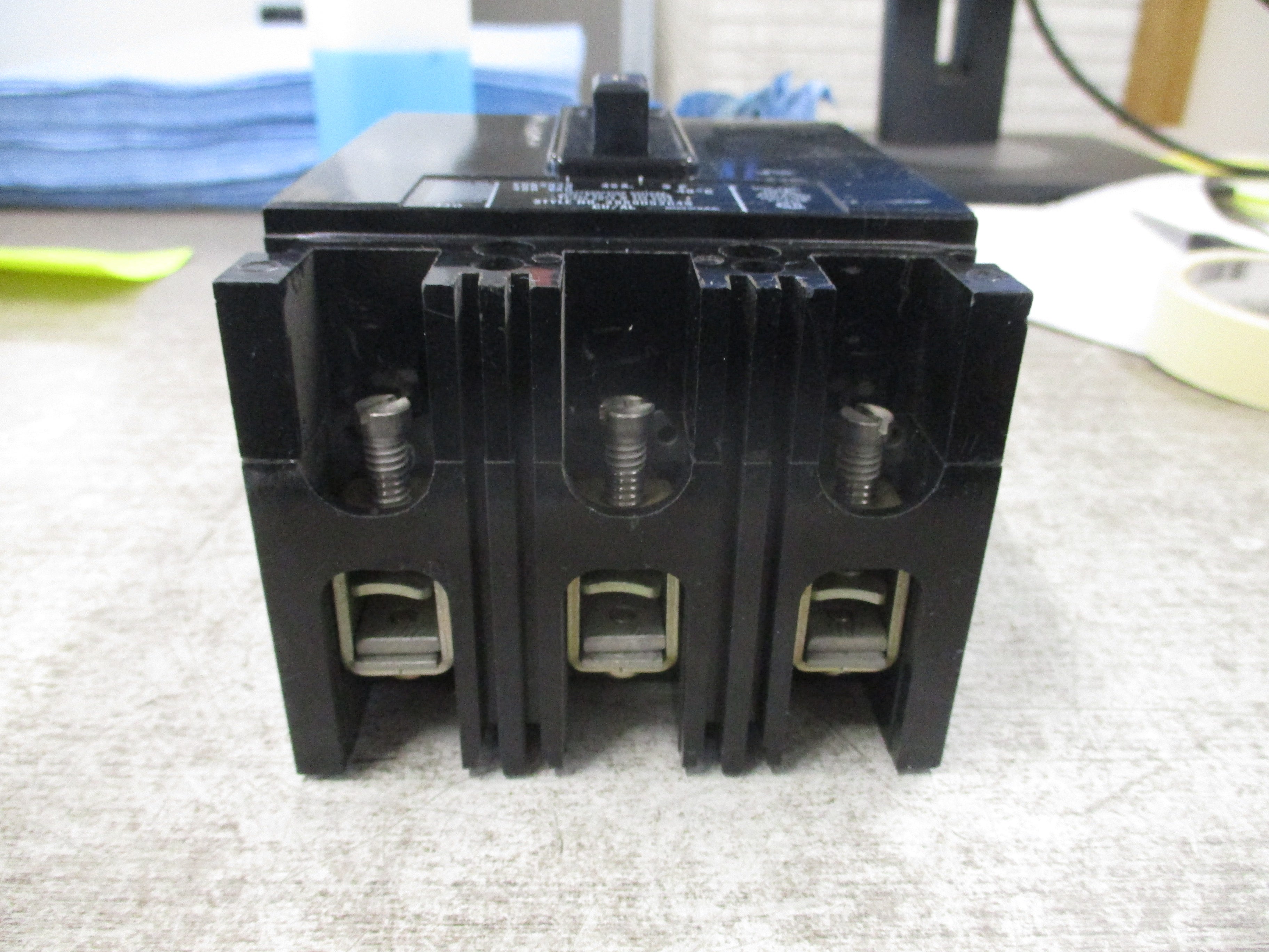 Westinghouse Circuit Breaker EHB3045 45A 480V 3P Used