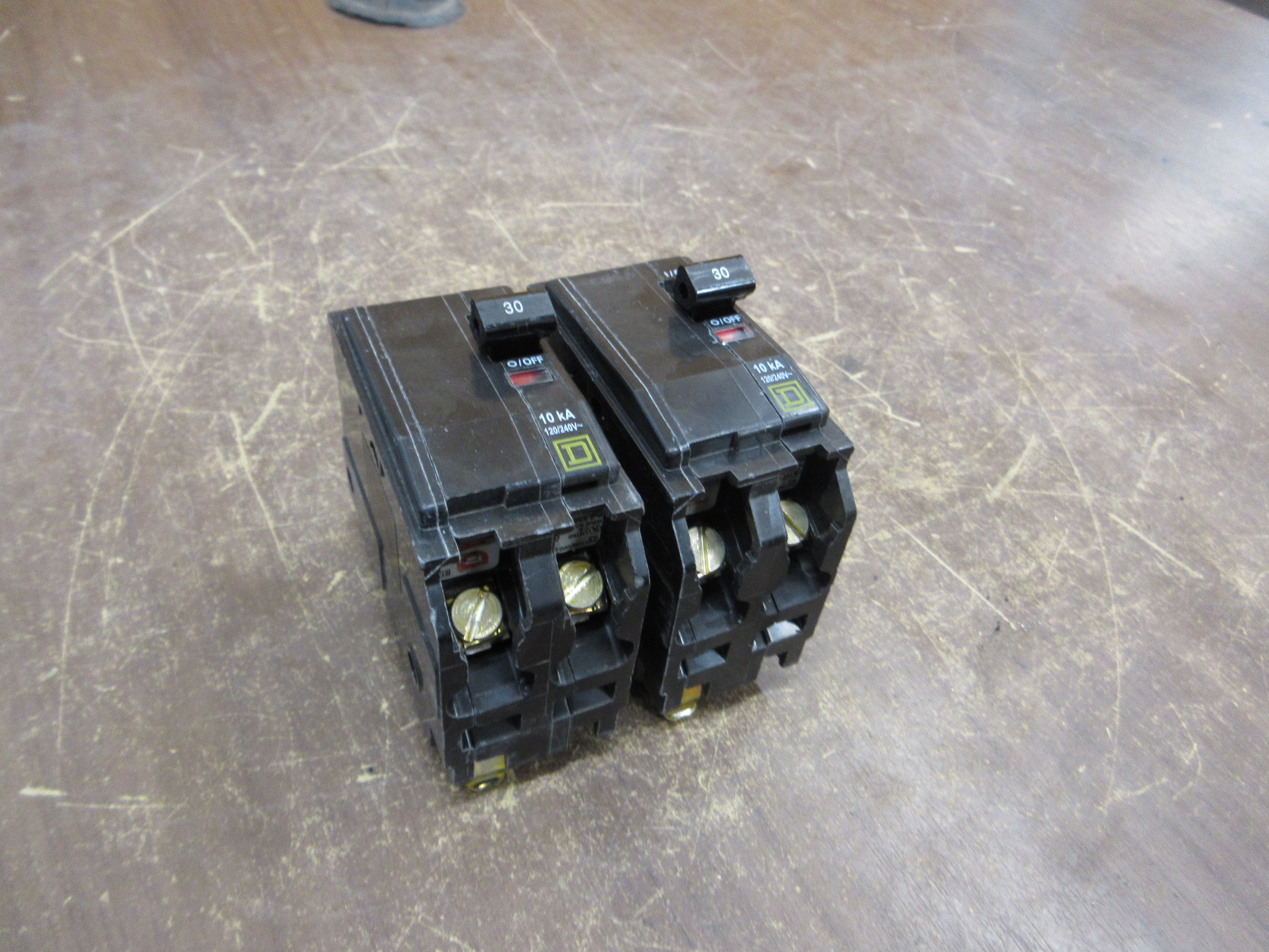 Square D Bolt-On Circuit Breaker QOB230 30A 120/240V 2P *Lot of 2* Used