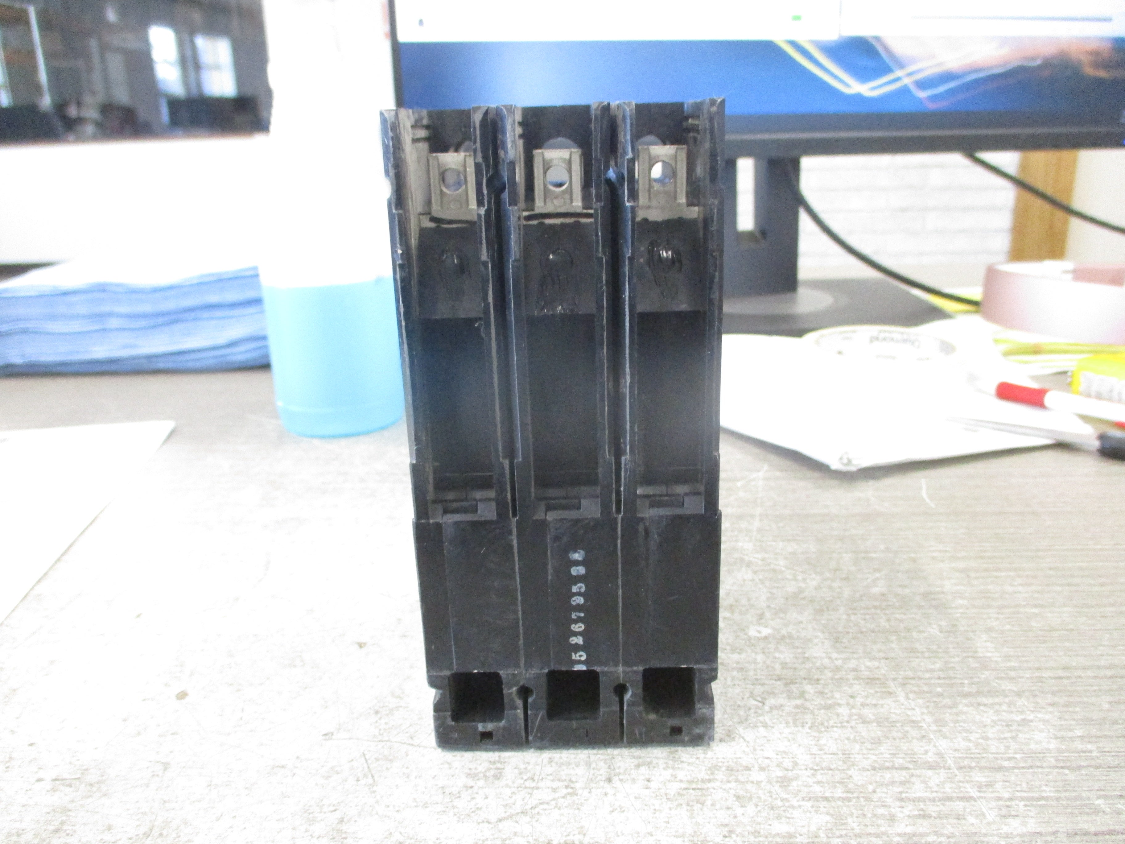 Siemens ITE Circuit Breaker E43B090 90A 480V 3P Used