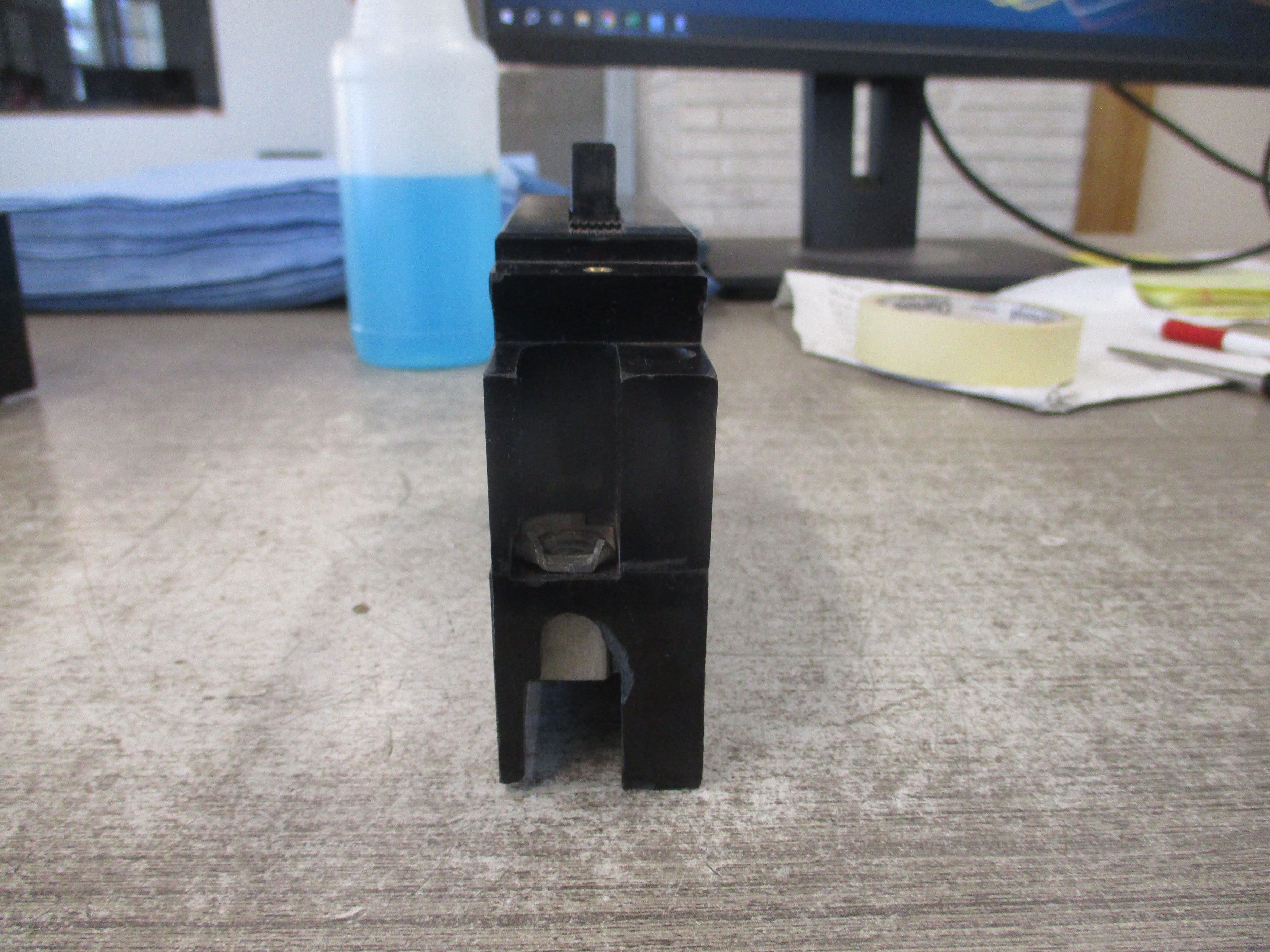 Westinghouse Circuit Breaker E1020 20A 120V 1P Used