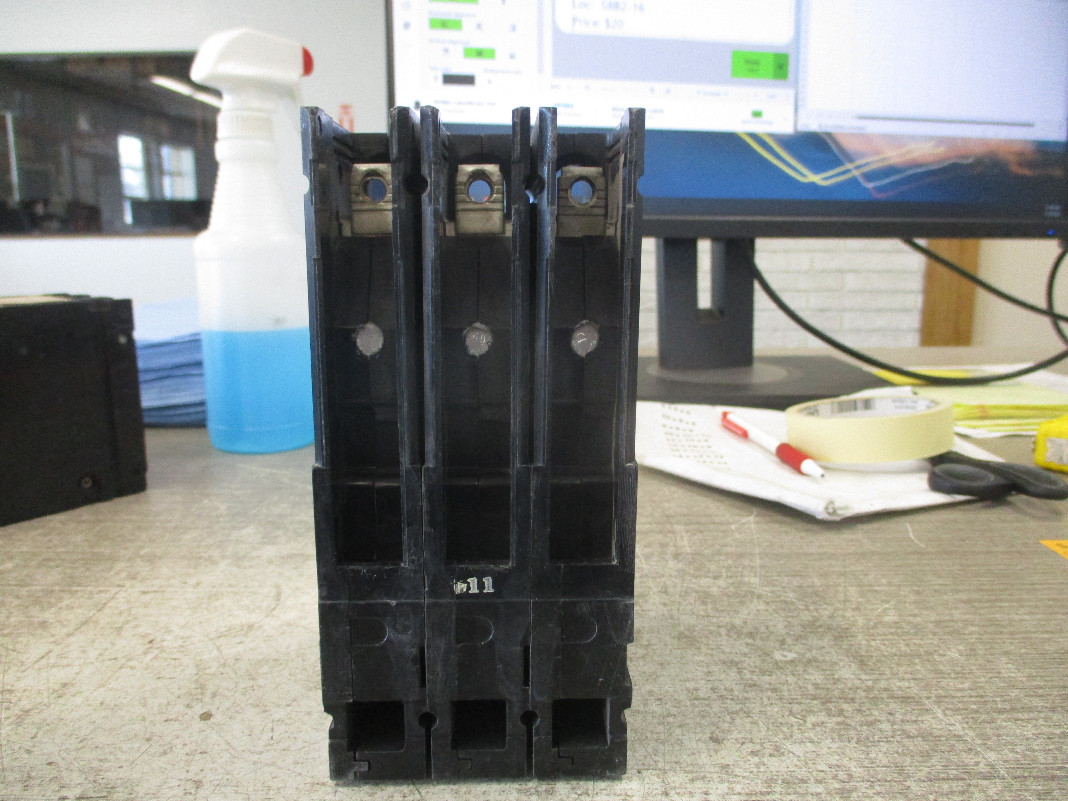 Gould ITE Circuit Breaker E43B090 90A 480V 3P *No Lugs* Used