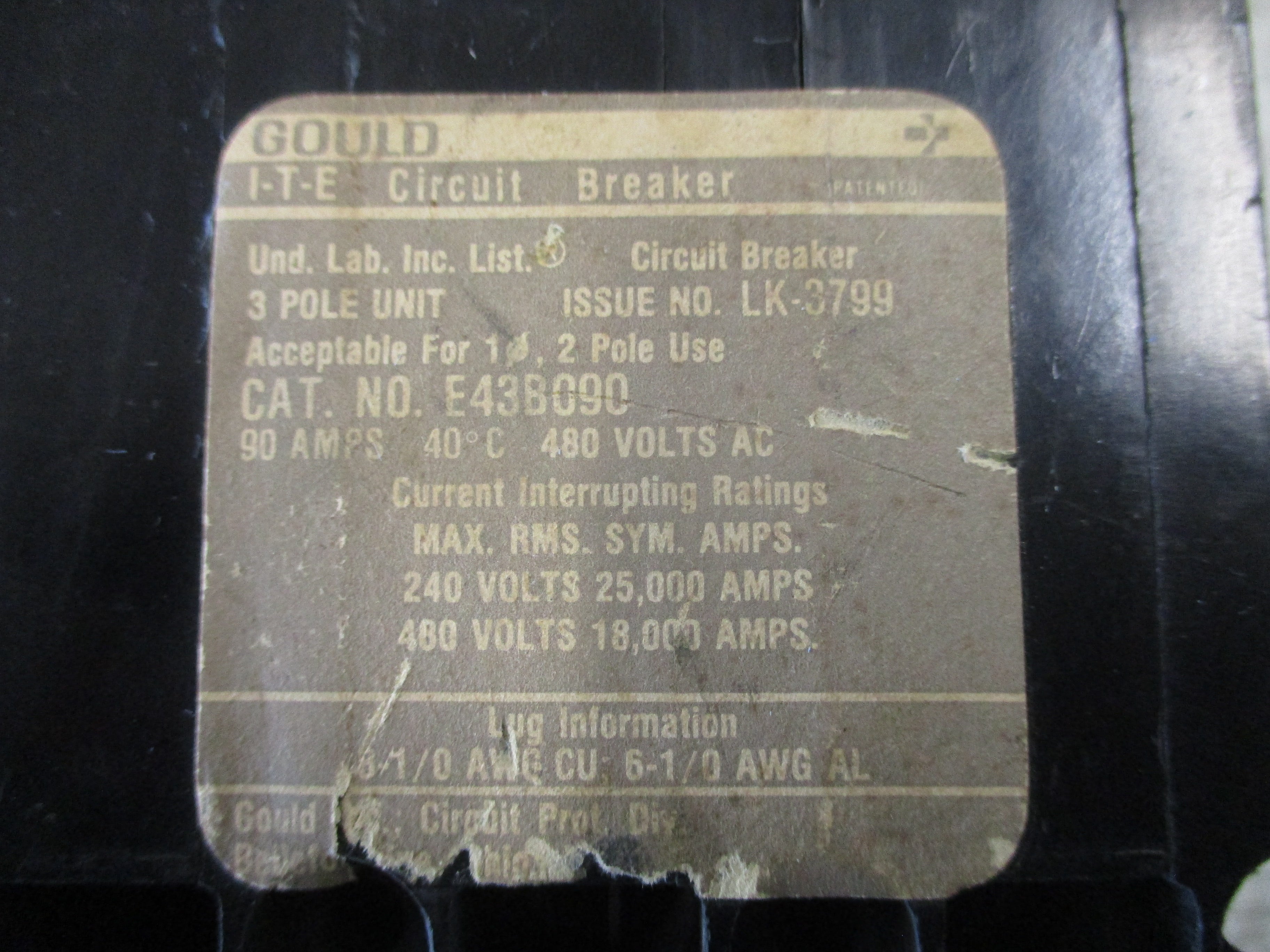 Gould ITE Circuit Breaker E43B090 90A 480V 3P Used