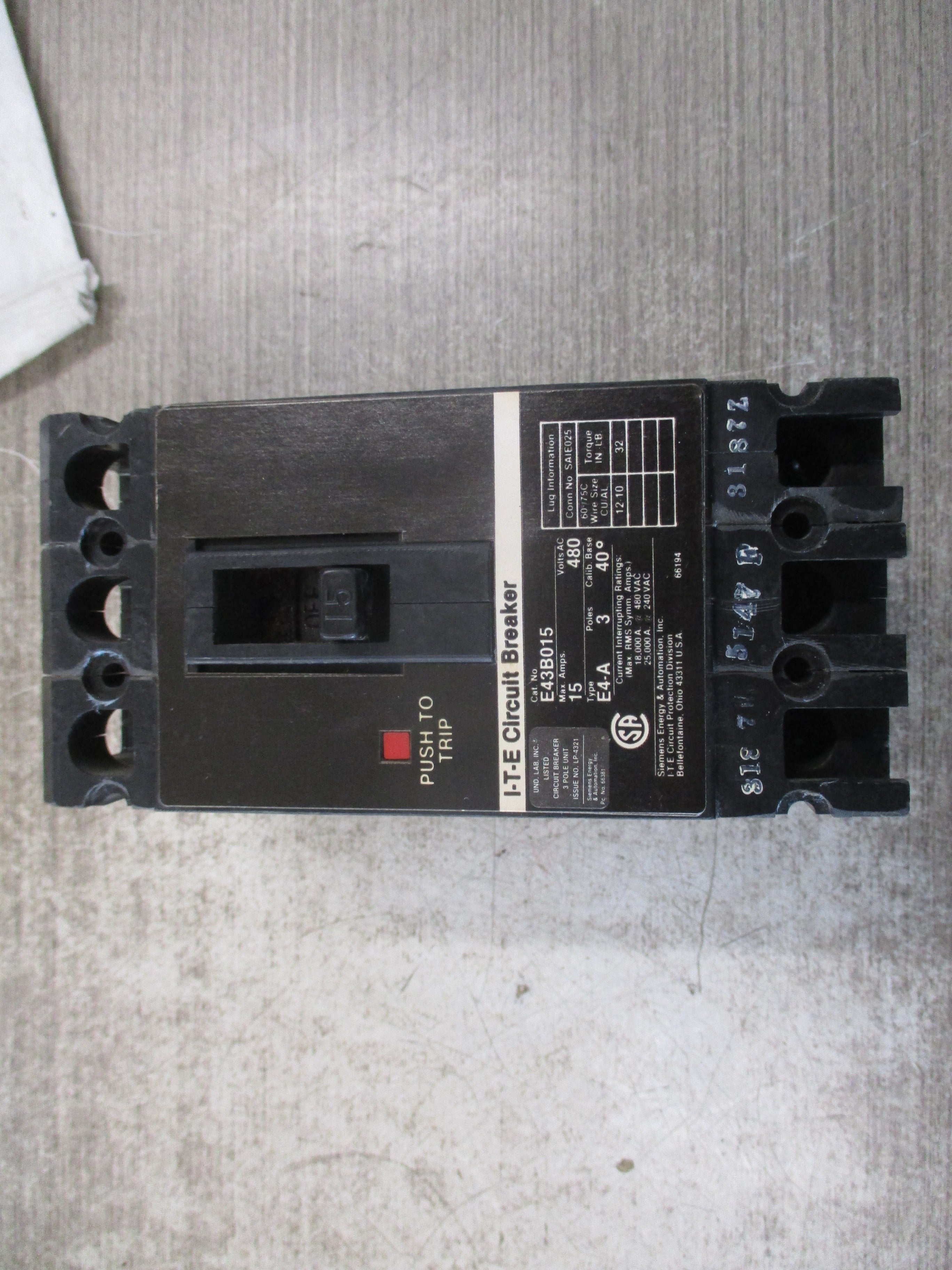 Siemens Circuit Breaker E43B015 15A 480V 3P *No Lugs* Used