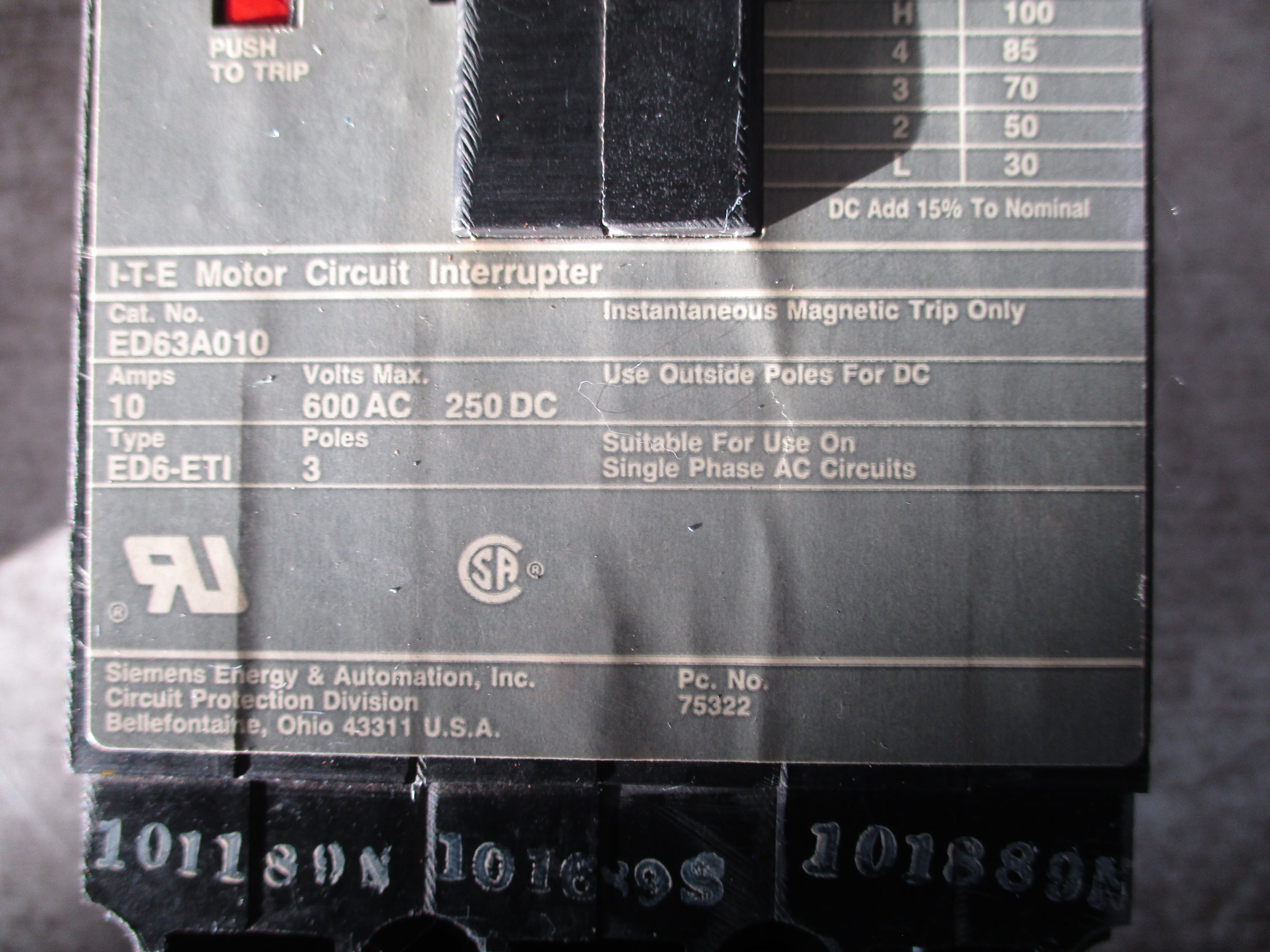 Siemens Circuit Breaker ED63A010 10A 600V 3P Used