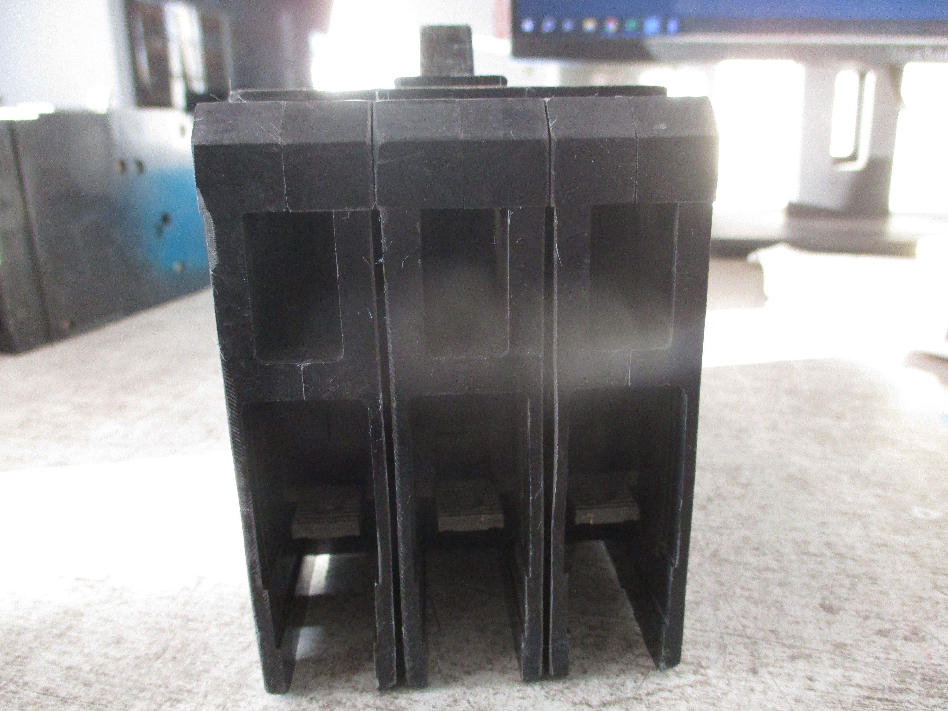 Siemens Circuit Breaker ED63A010 10A 600V 3P Used