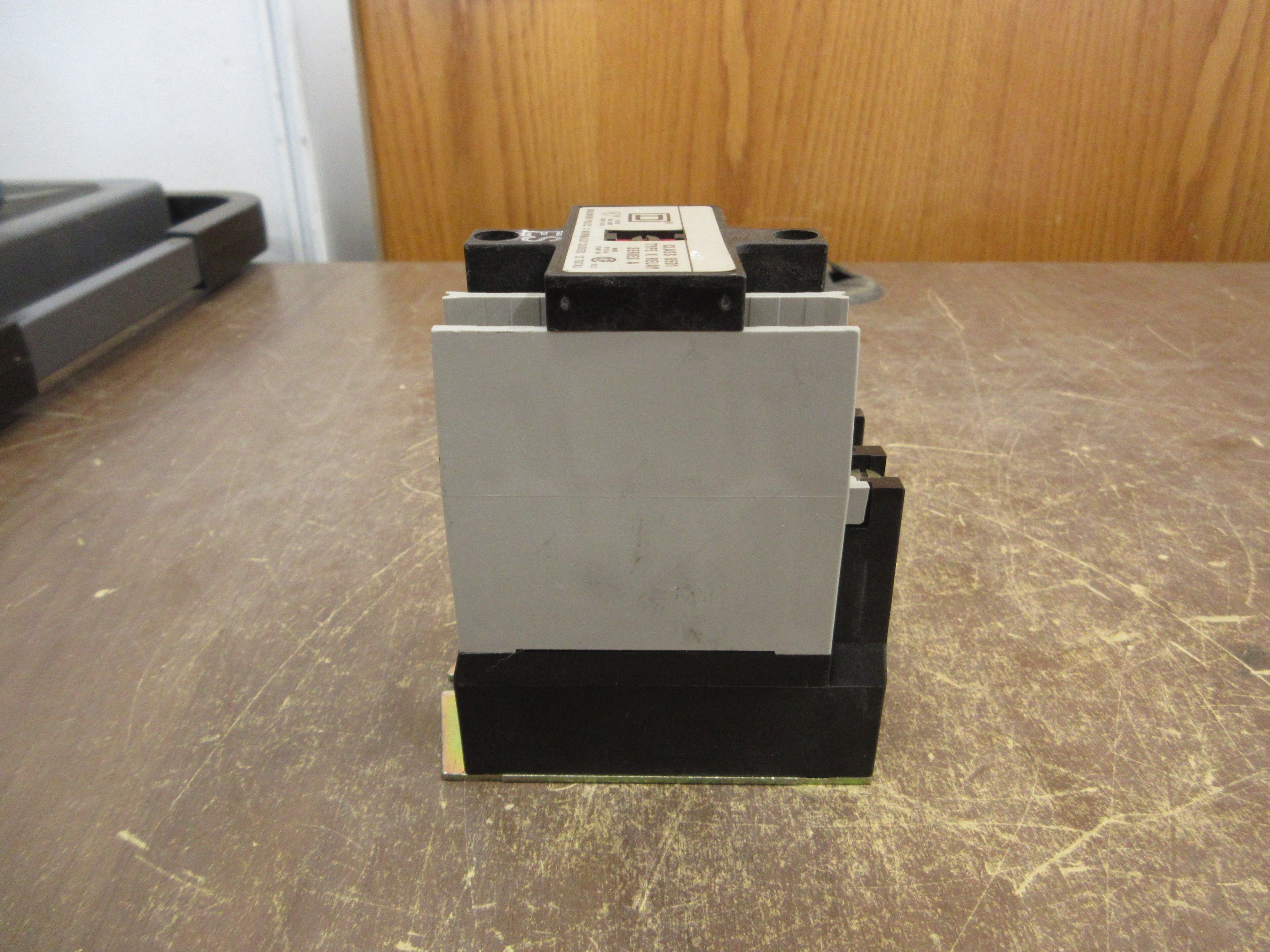Square D Type X Relay 8501 X0 40 FS Ser. A 120V Coil 20A Used