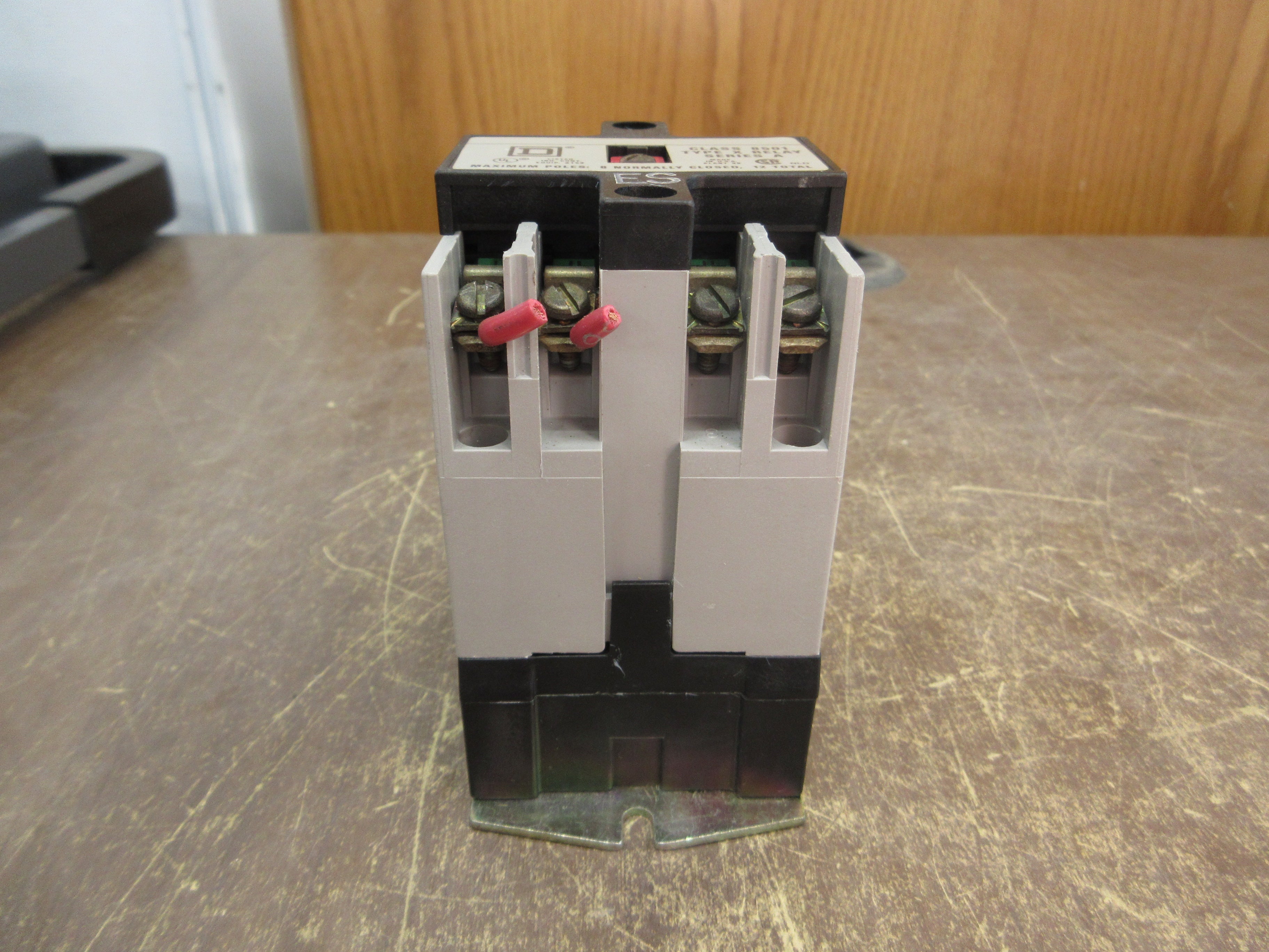 Square D Type X Relay 8501 X0 40 ES Ser. A 120V Coil 20A Used