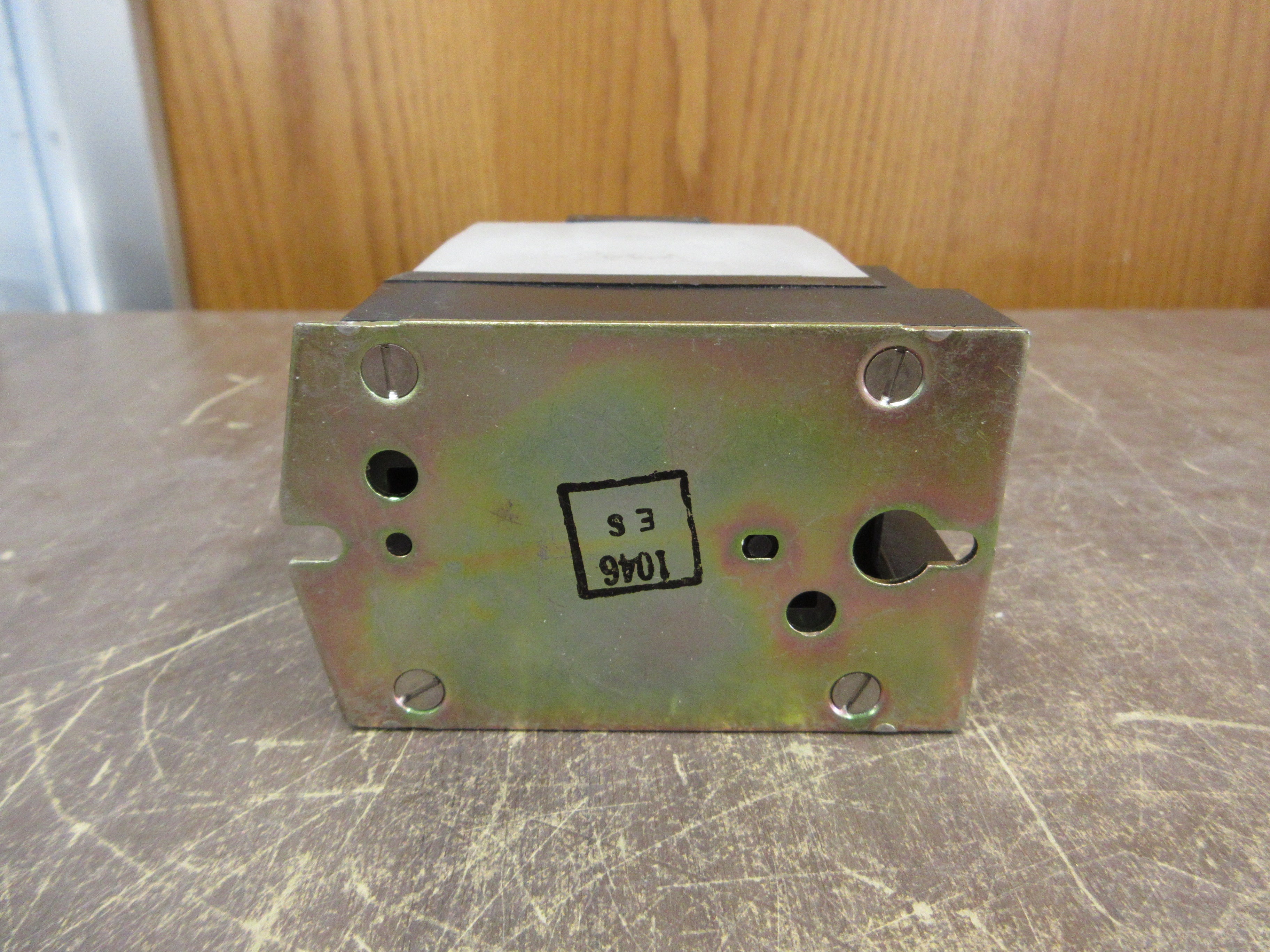 Square D Type X Relay 8501 X0 40 ES Ser. A 120V Coil 20A Used