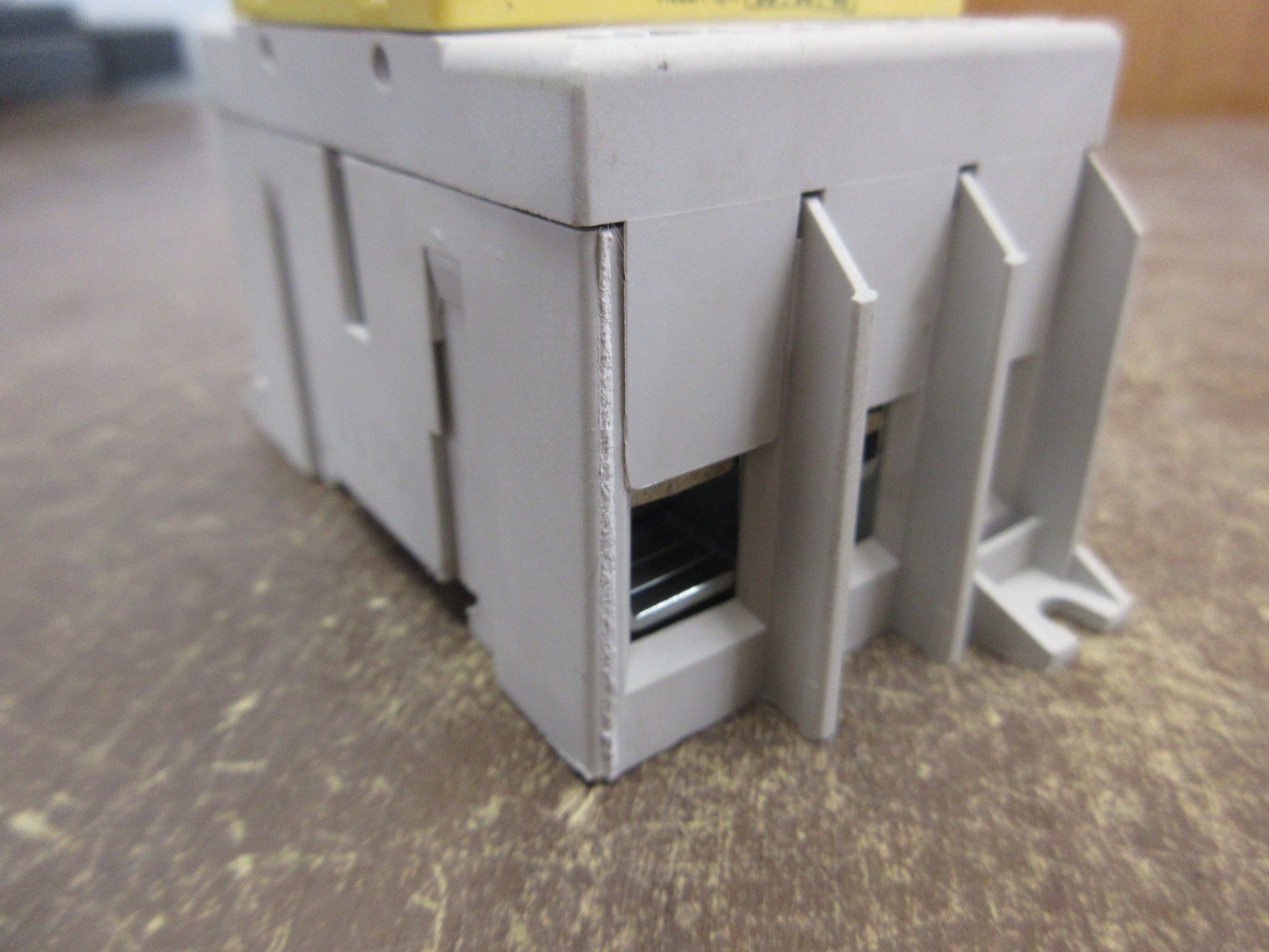 Technoelectric Disconnect Switch SD2-63A 400-690V 32/63A 50/60Hz 3P Used