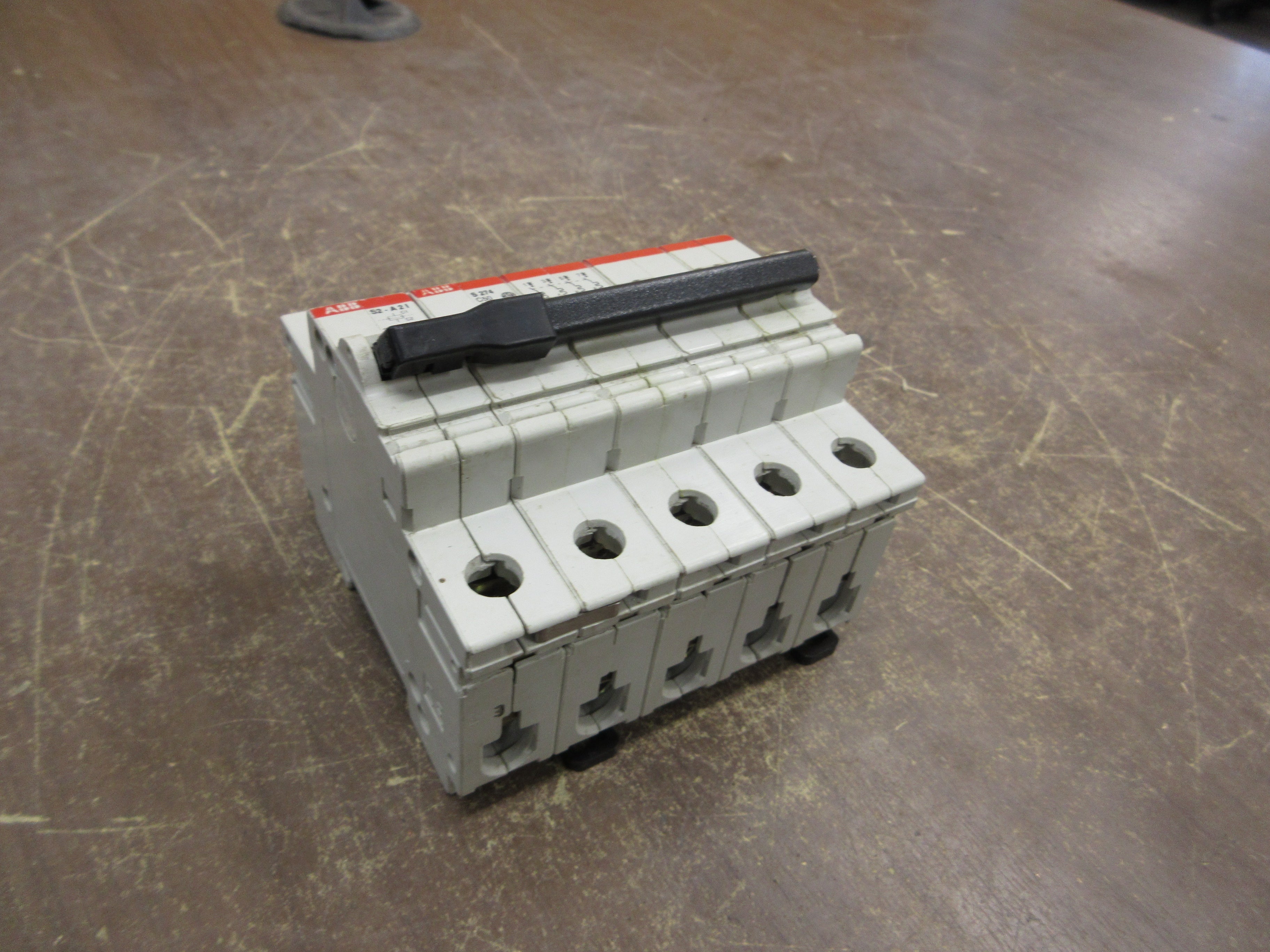 ABB Circuit Breaker S 274 C50 50A 400V 5P Used