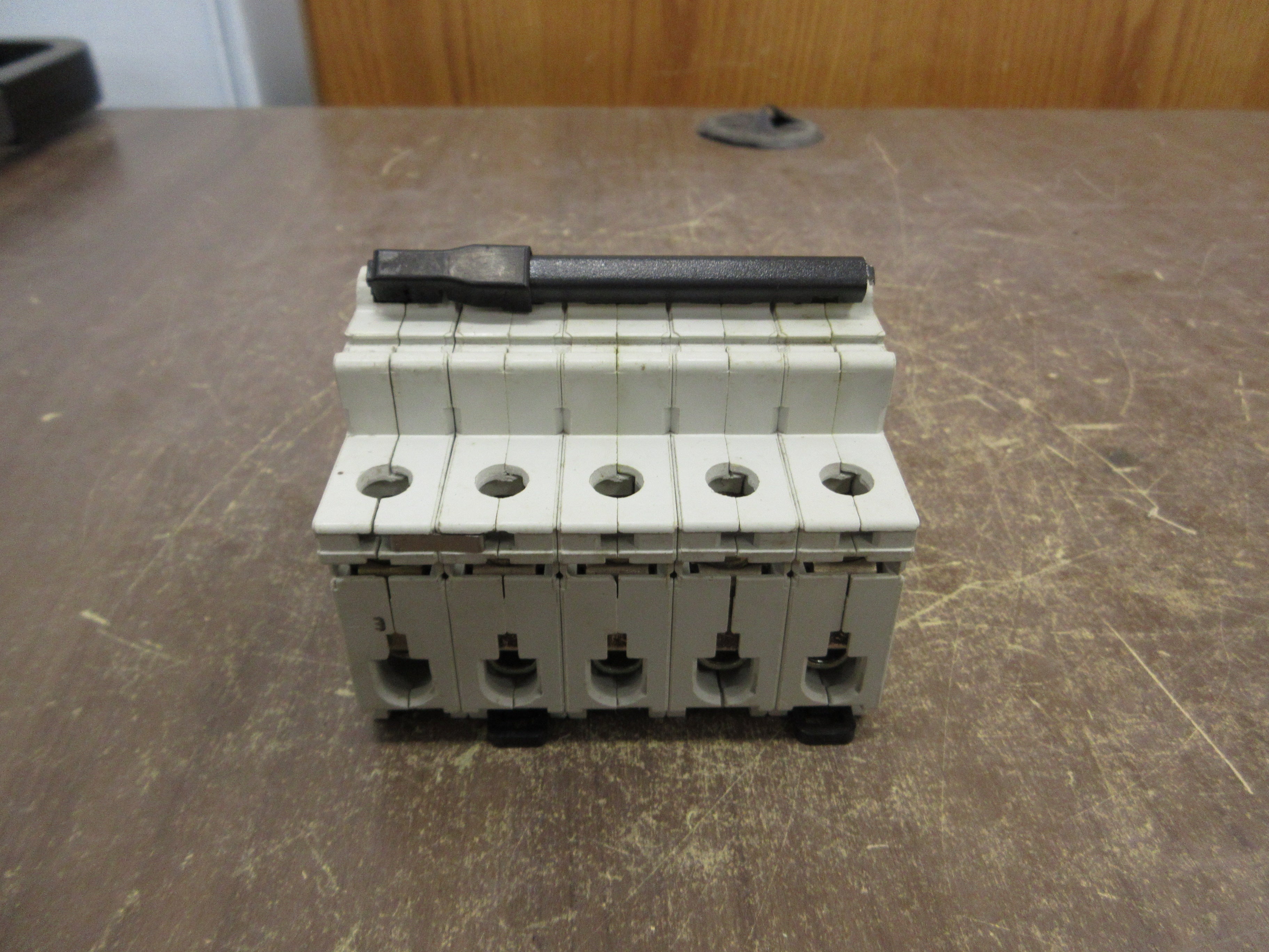 ABB Circuit Breaker S 274 C50 50A 400V 5P Used