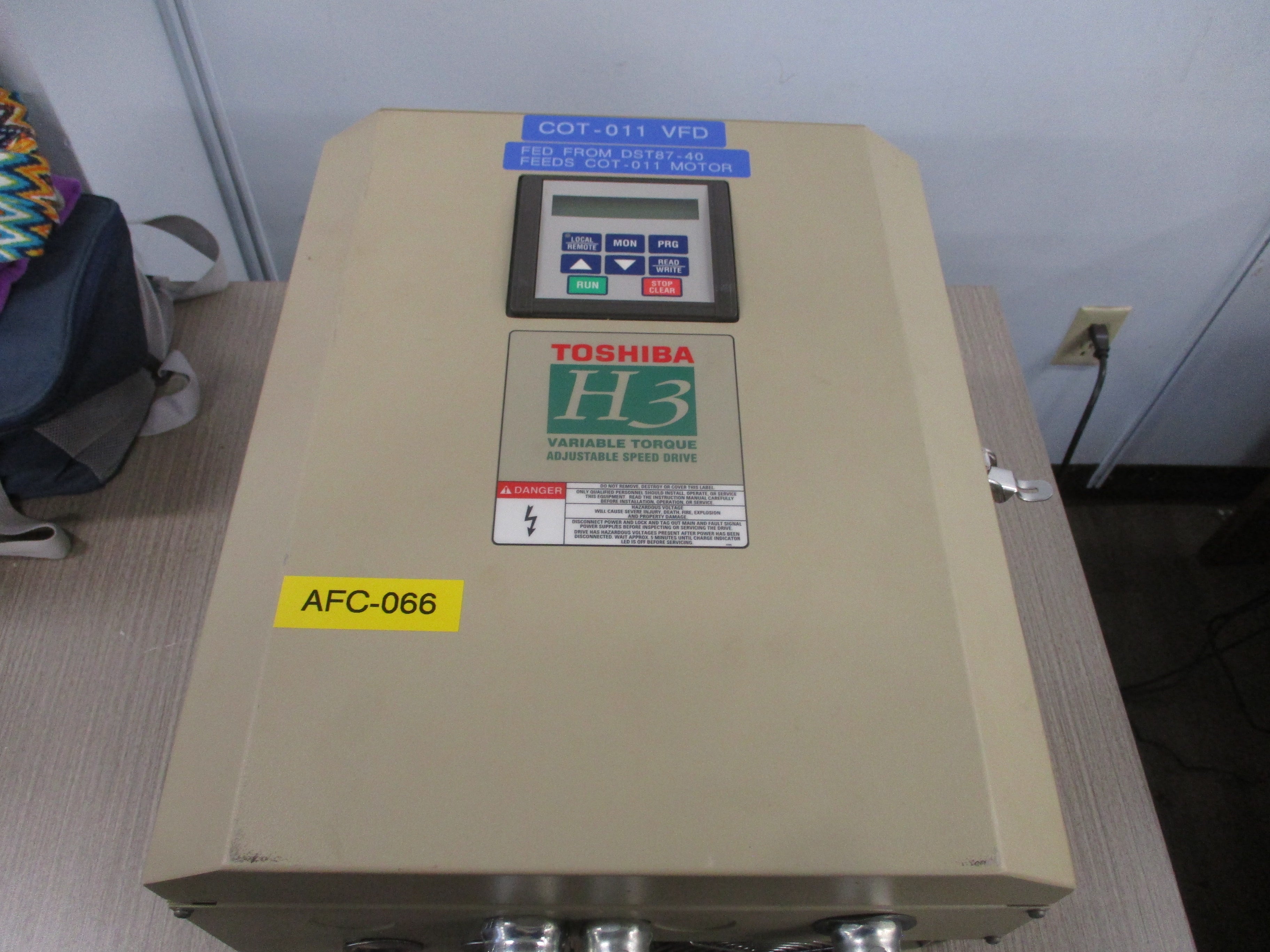 Toshiba H3 AC Drive VT130H3U4330 30HP 3Ph Input: 460V 44A 3P 50/60Hz