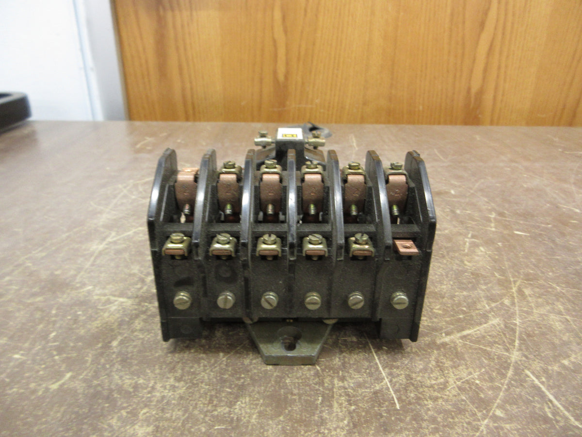 Square D Lighting Contactor 8903 L0 60 Ser. B 120V Coil 20A 600V Used