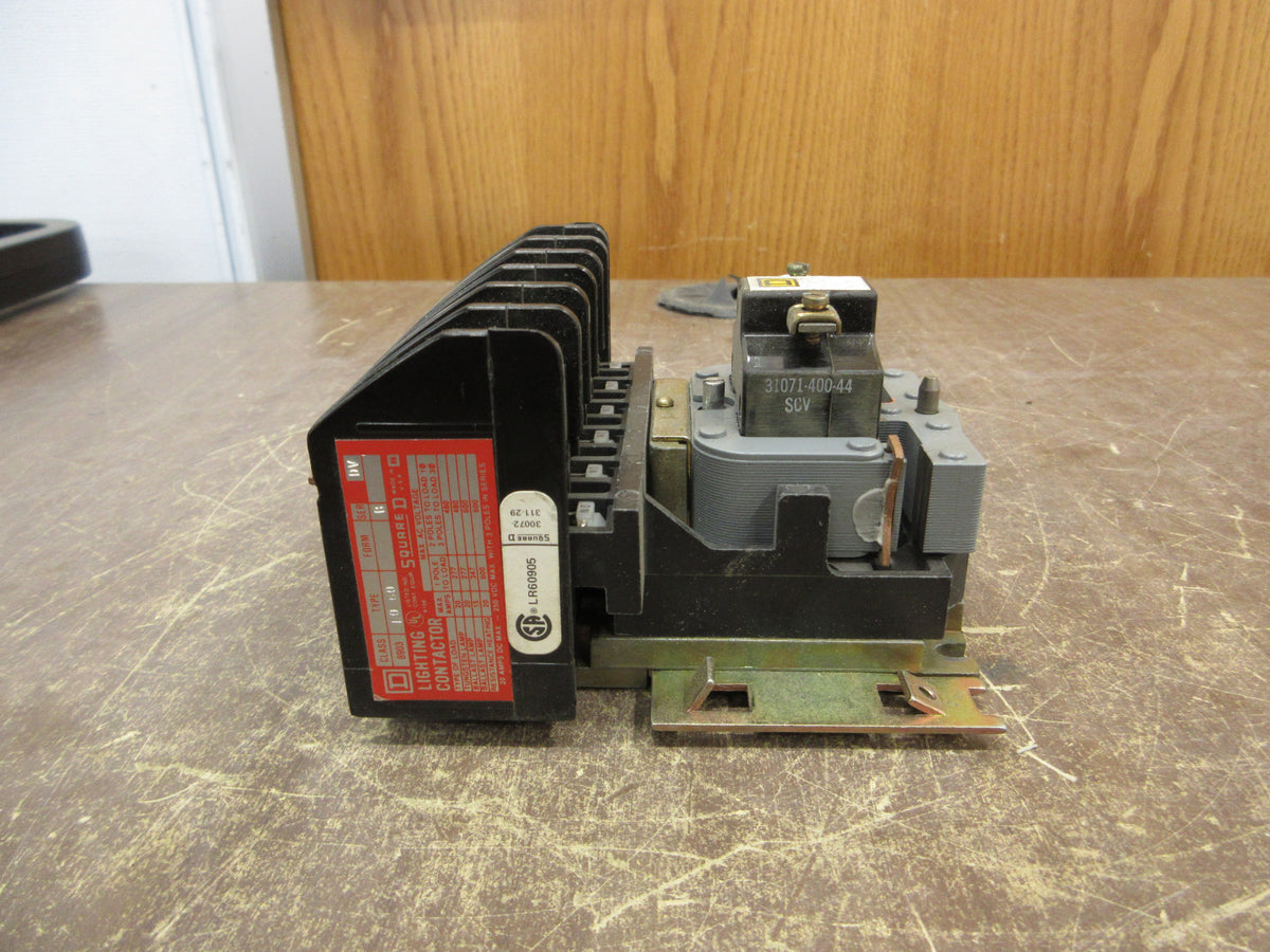 Square D Lighting Contactor 8903 L0 60 Ser. B 120V Coil 20A 600V Used