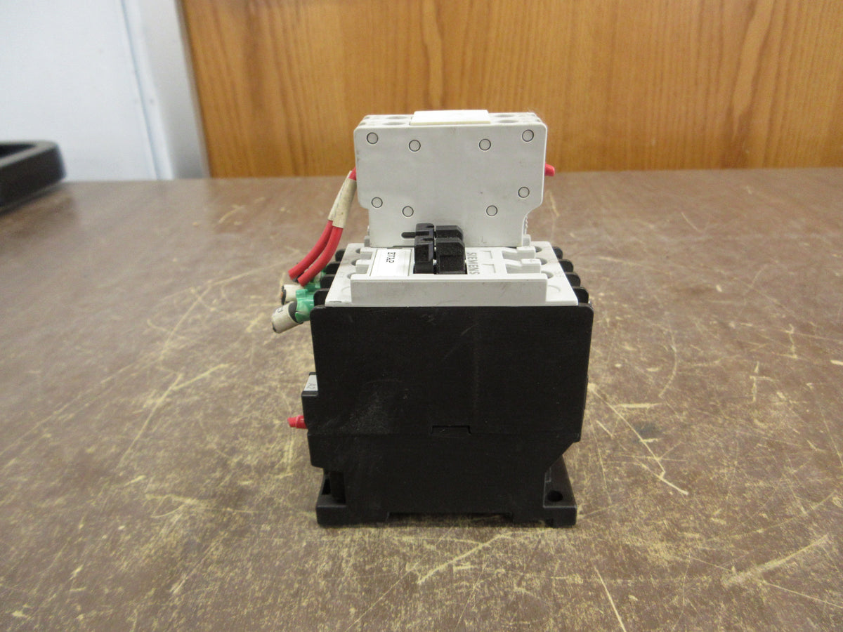 Siemens Contactor 3TF3000-0A 24V Coil 20A 600V w/ (2) Aux Contacts Used