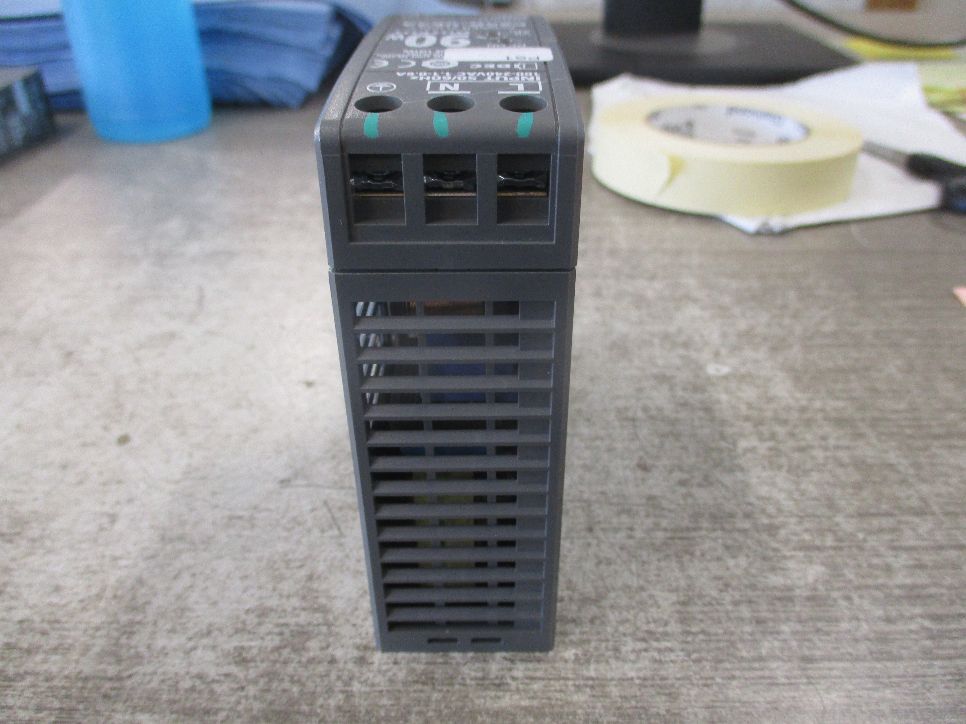Idec Power Supply PS5R-VE24 90W Input: 50/60Hz 100-240VAC 1.1-0.6A