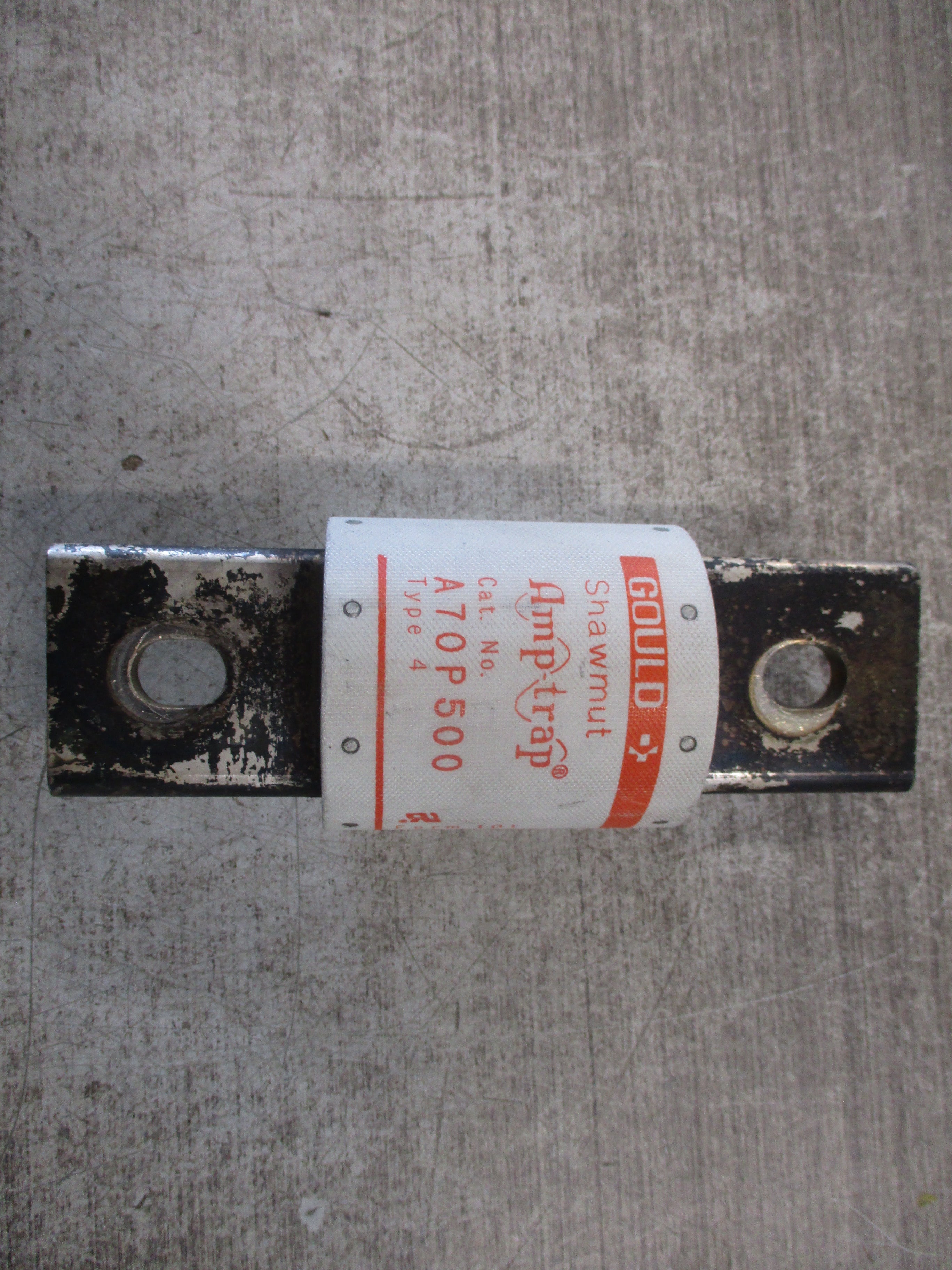 Gould Shawmut Amp-Trap Fuse A70P500 500A 700V Used