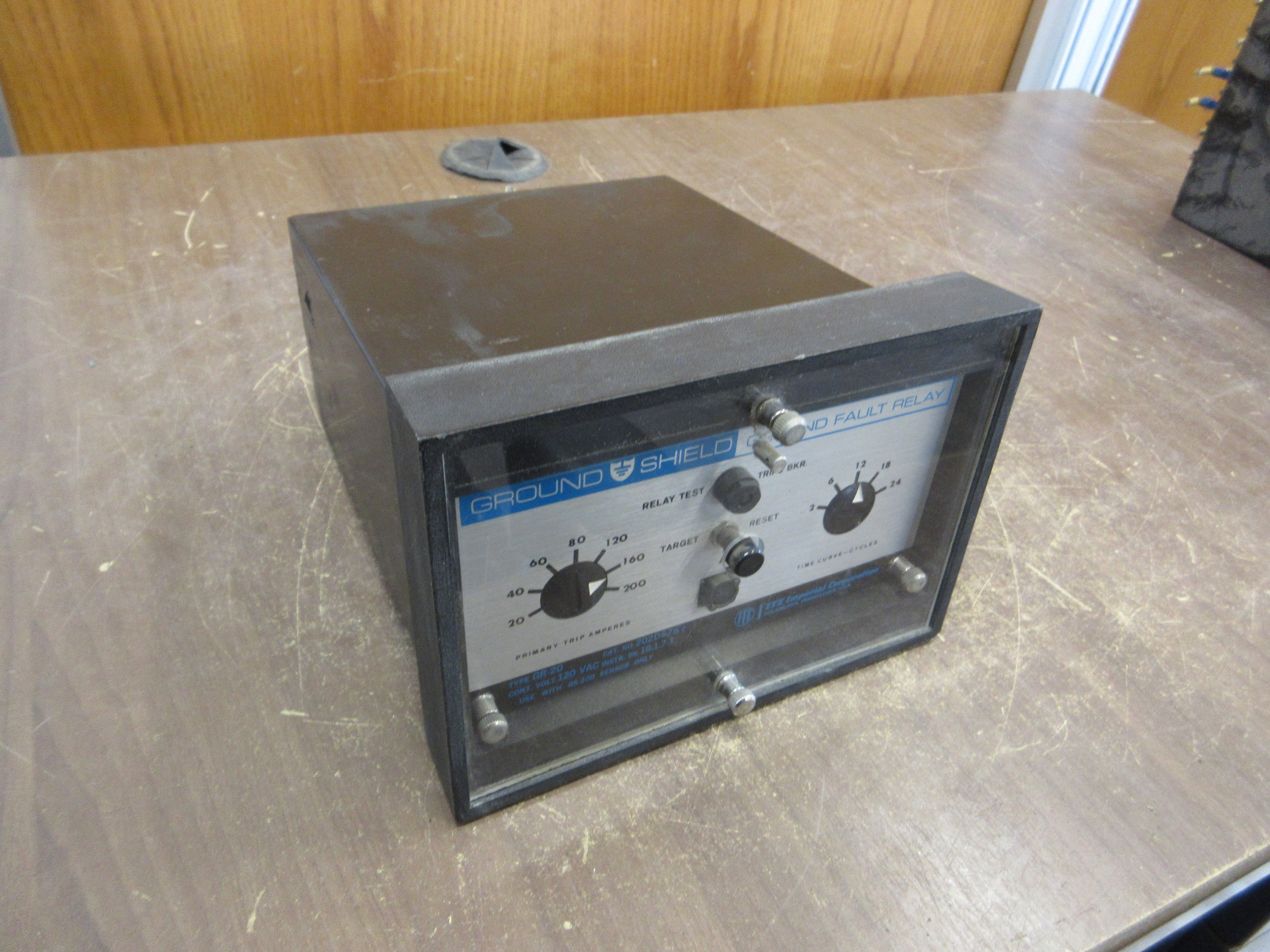 ITE GR-20 Ground Shield Ground Fault Relay 202D6762 120V Trip: 20-200A Used