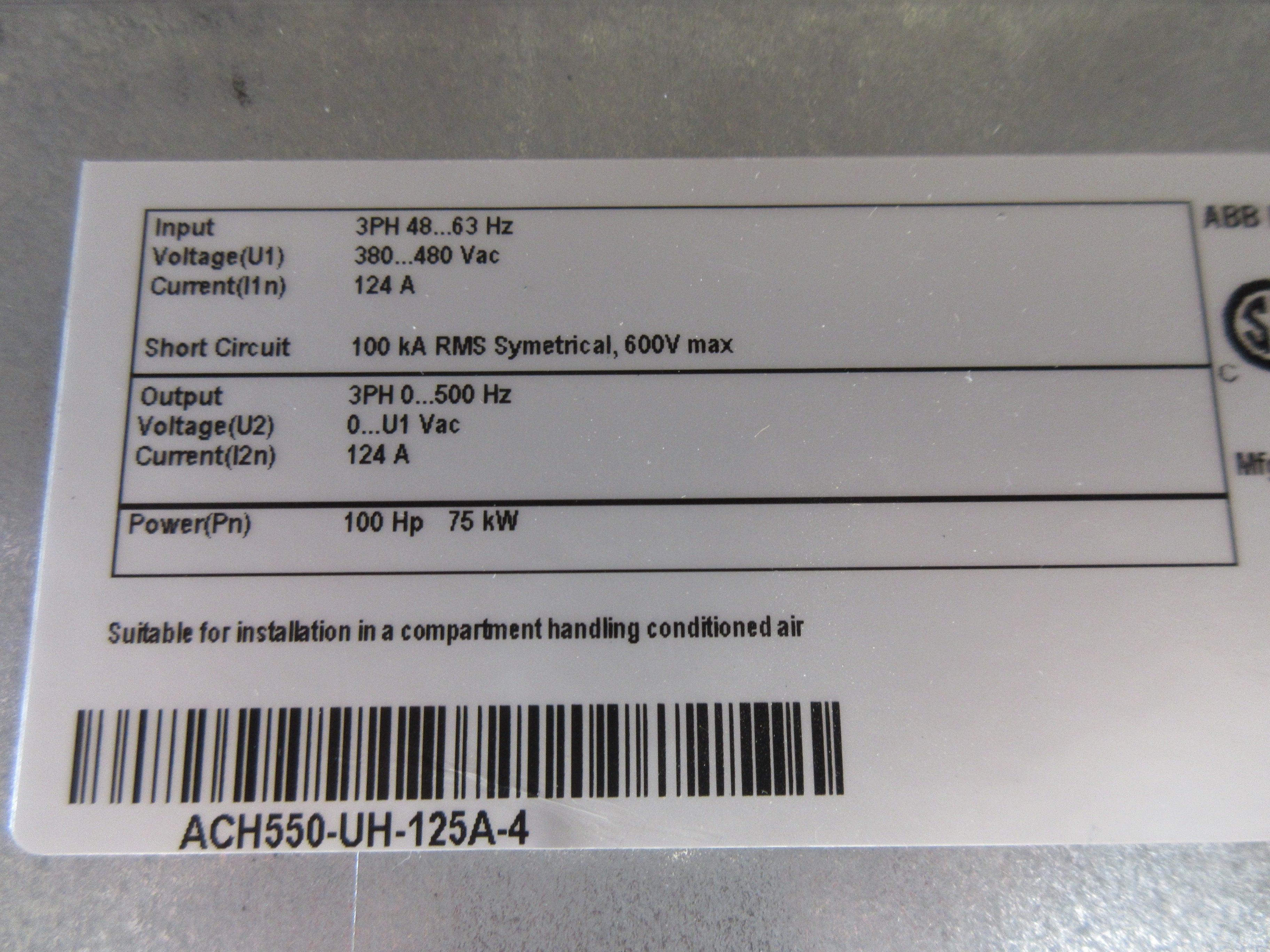 ABB ACH550 AC Drive ACH550-UH-125A-4 100HP 3Ph w/ Keypad Used