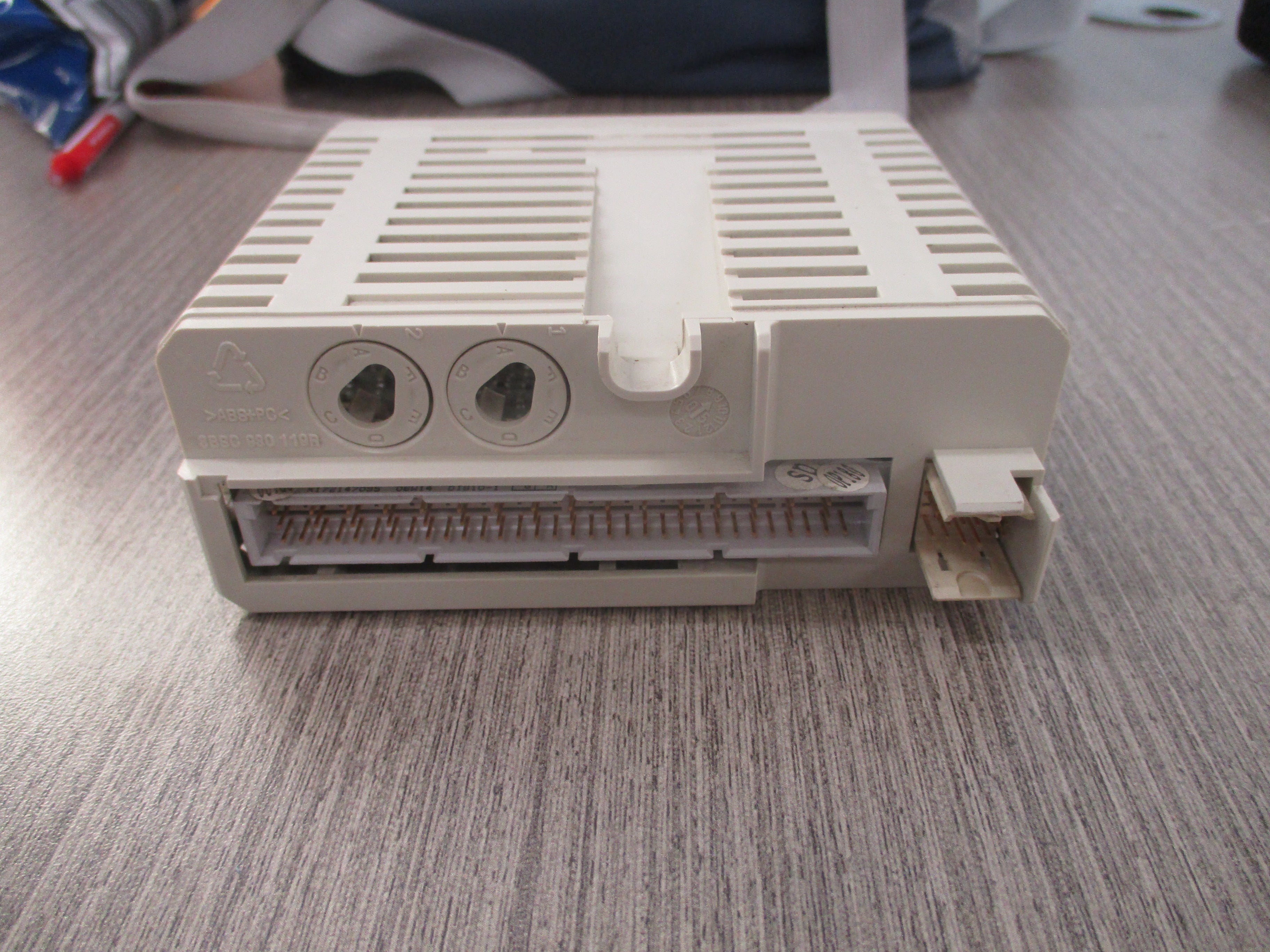 ABB DI810 Digital Input Module 3BSE008508R1 PR: D 24V Used