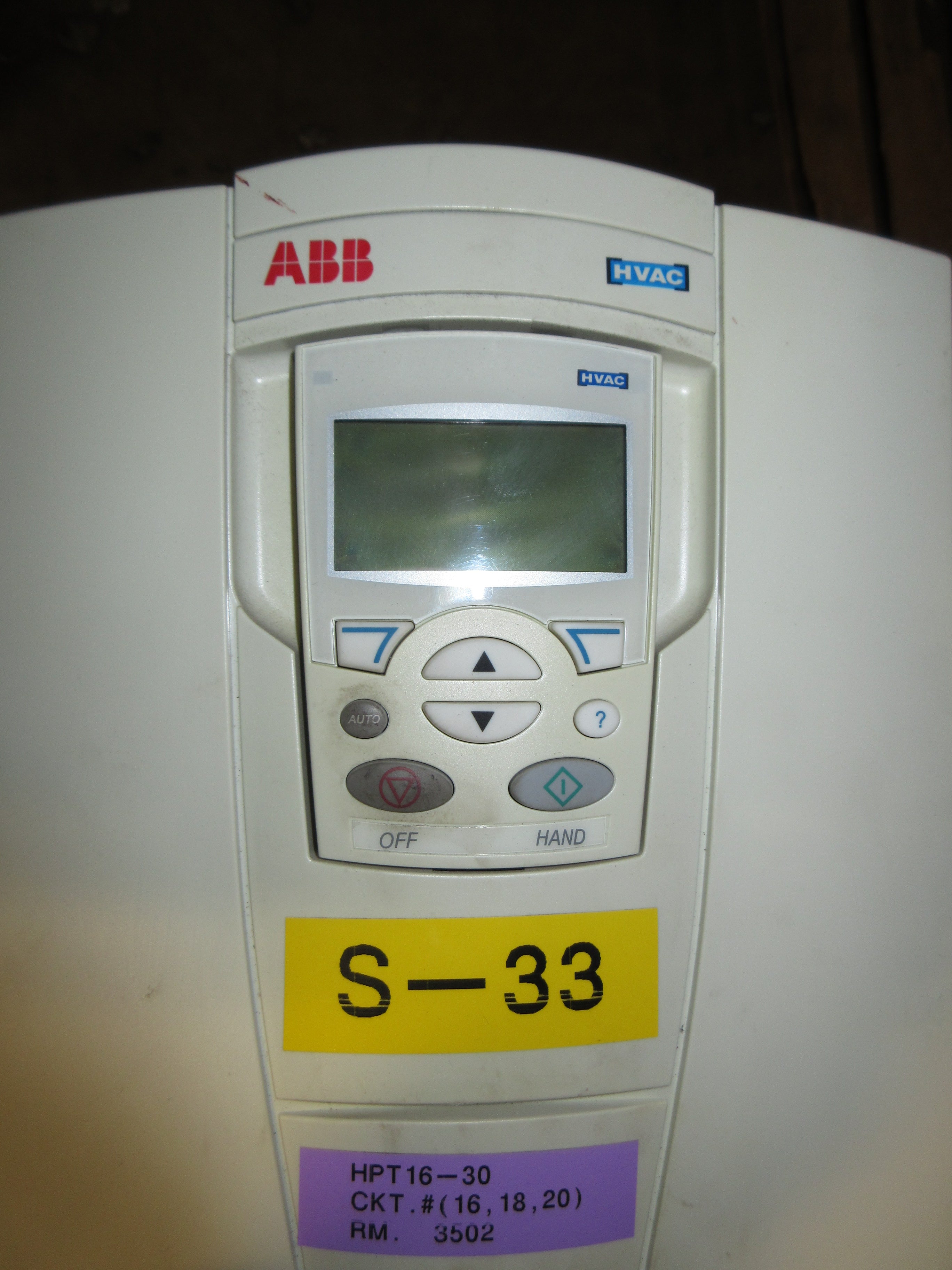 ABB ACH550 AC Drive w/ Bypass ACH550-VD-038A-4+F267 25HP 3Ph w/ Keypad Used