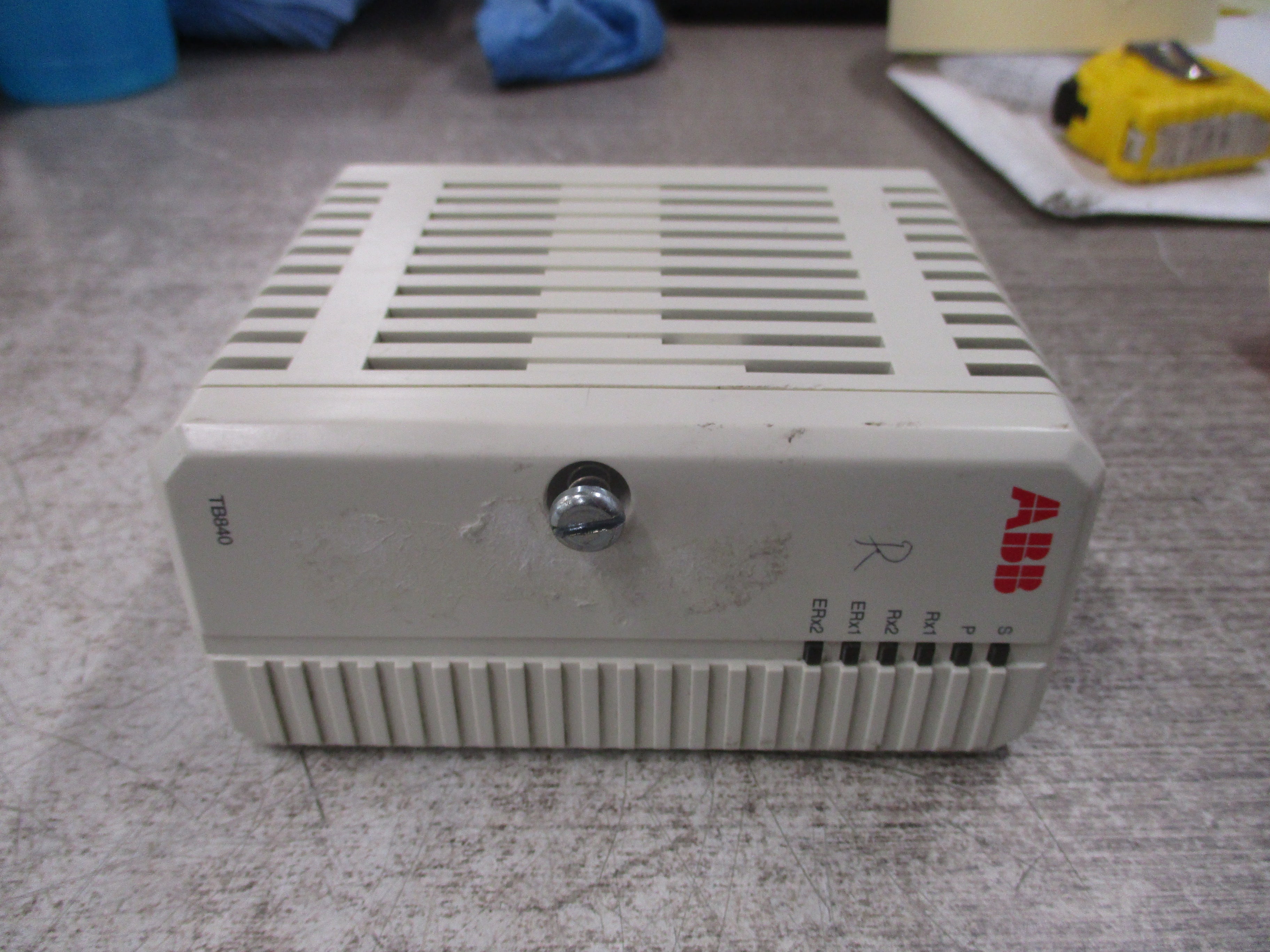 ABB TB840 Modulebus Cluster Modem 3BSE021456R1 PR:T Used