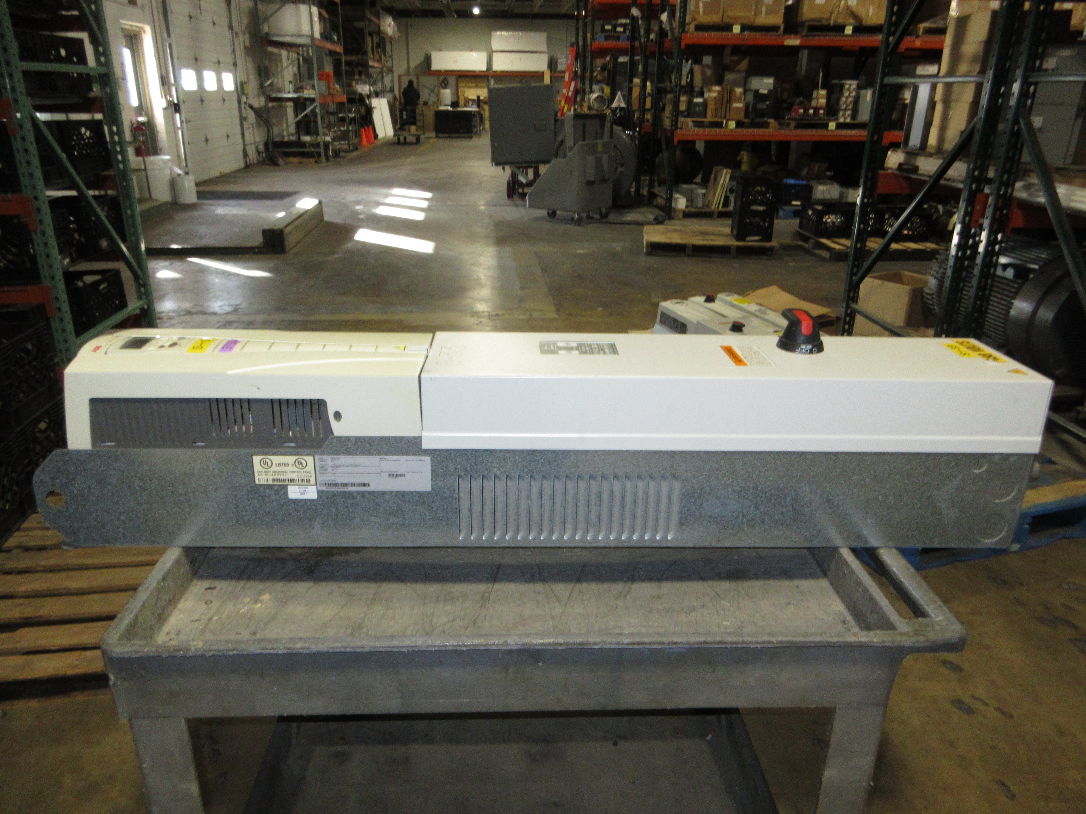 ABB ACH550 AC Drive w/ Bypass ACH550-VD-038A-4+F267 25HP 3Ph w/ Keypad Used