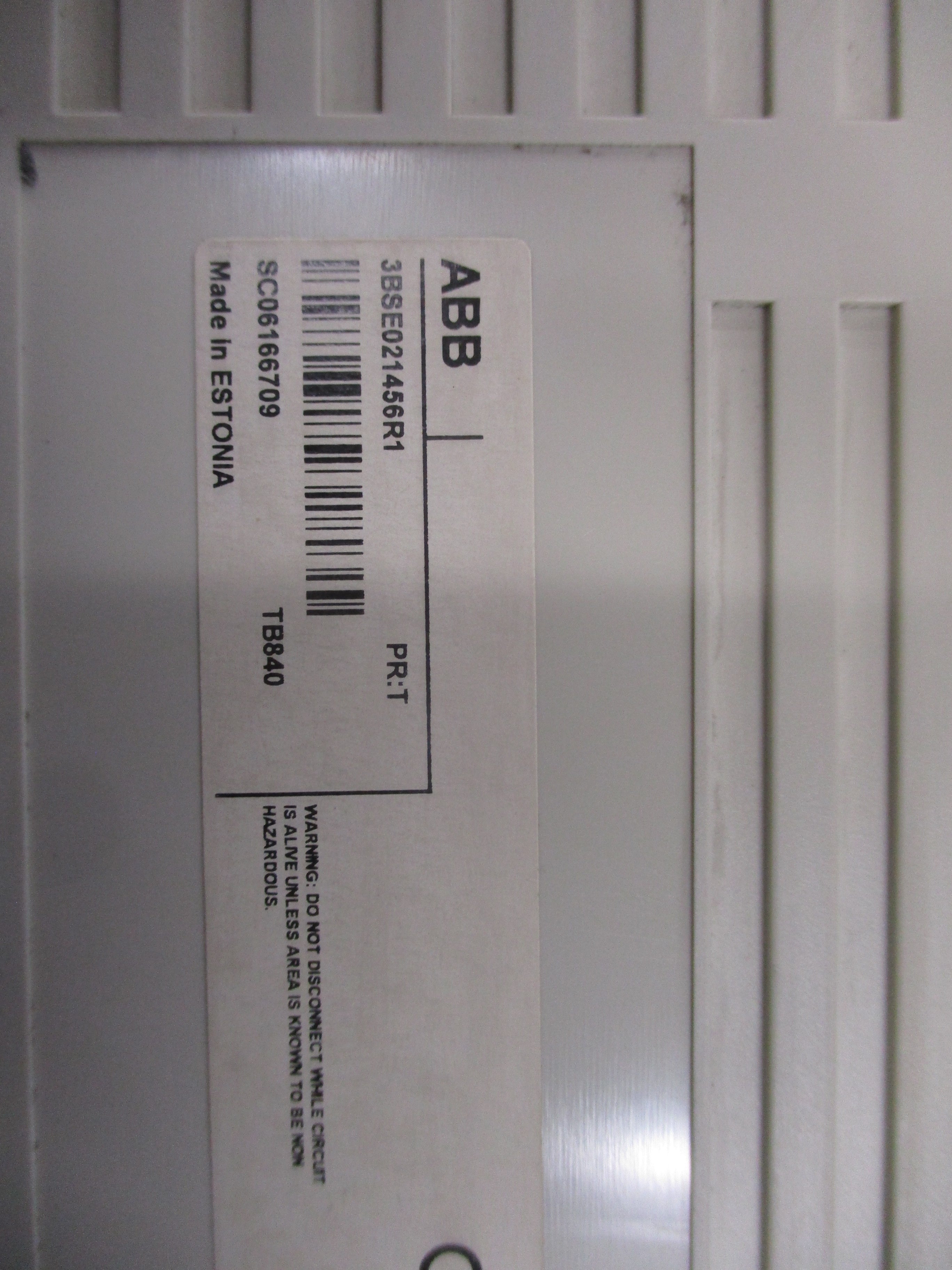 ABB TB840 Modulebus Cluster Modem 3BSE021456R1 PR:T Used