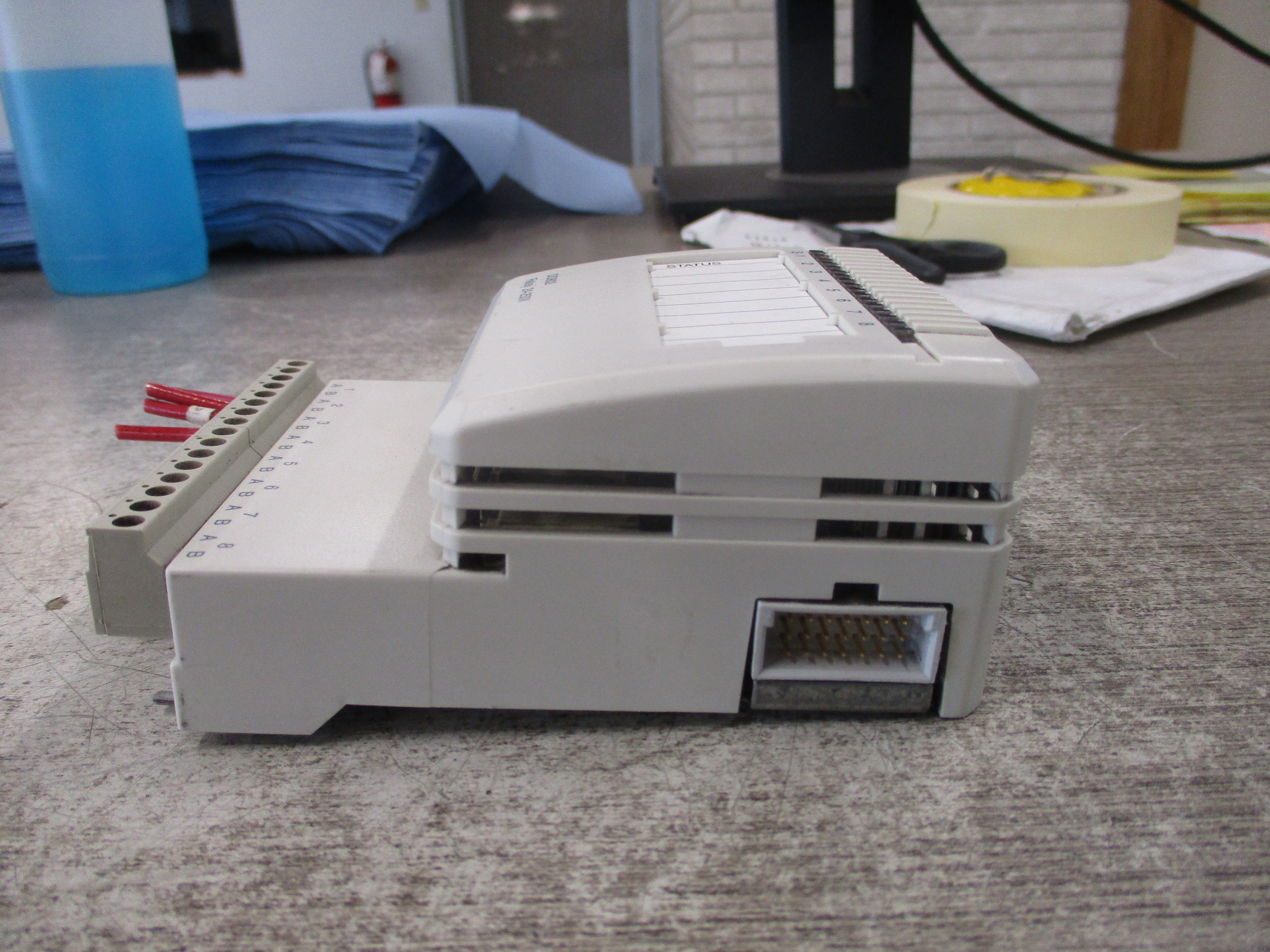 ABB DO802 Digital Output Module 3BSE022364R1 PR: C Relay 24-250V Used