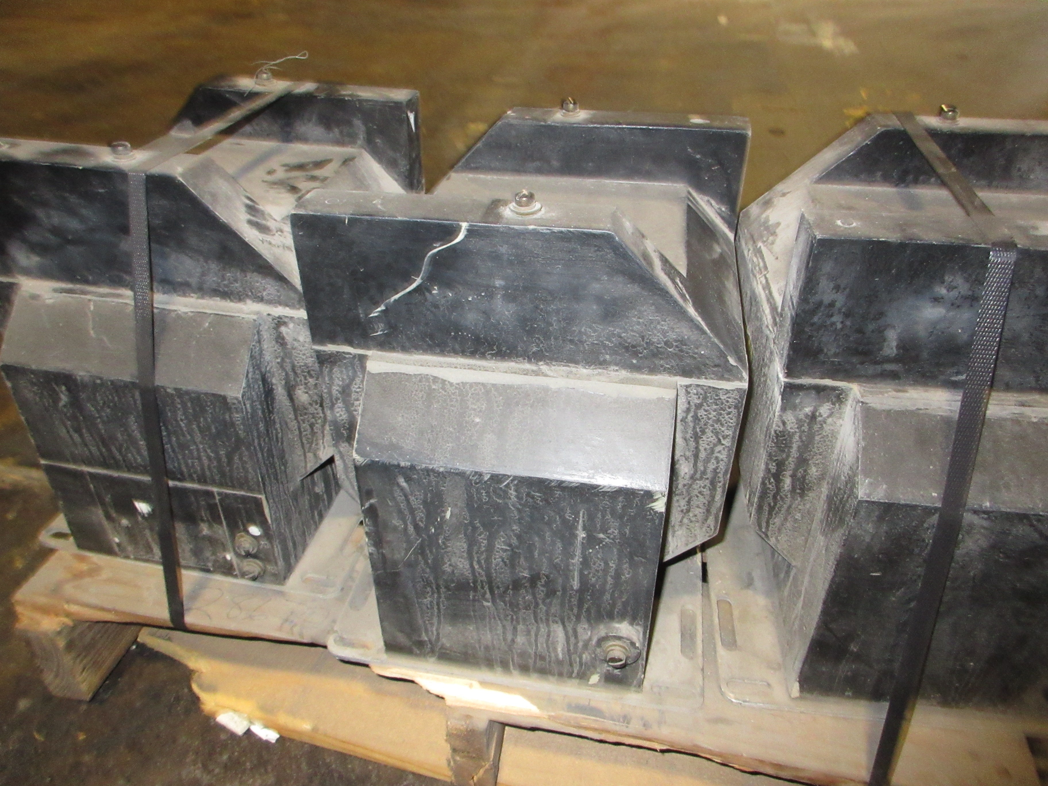 ABB VIZ-15G Voltage Transformer 9629A81G02 Ratio 120:1 Pri: 24940GY/14400V 60Hz