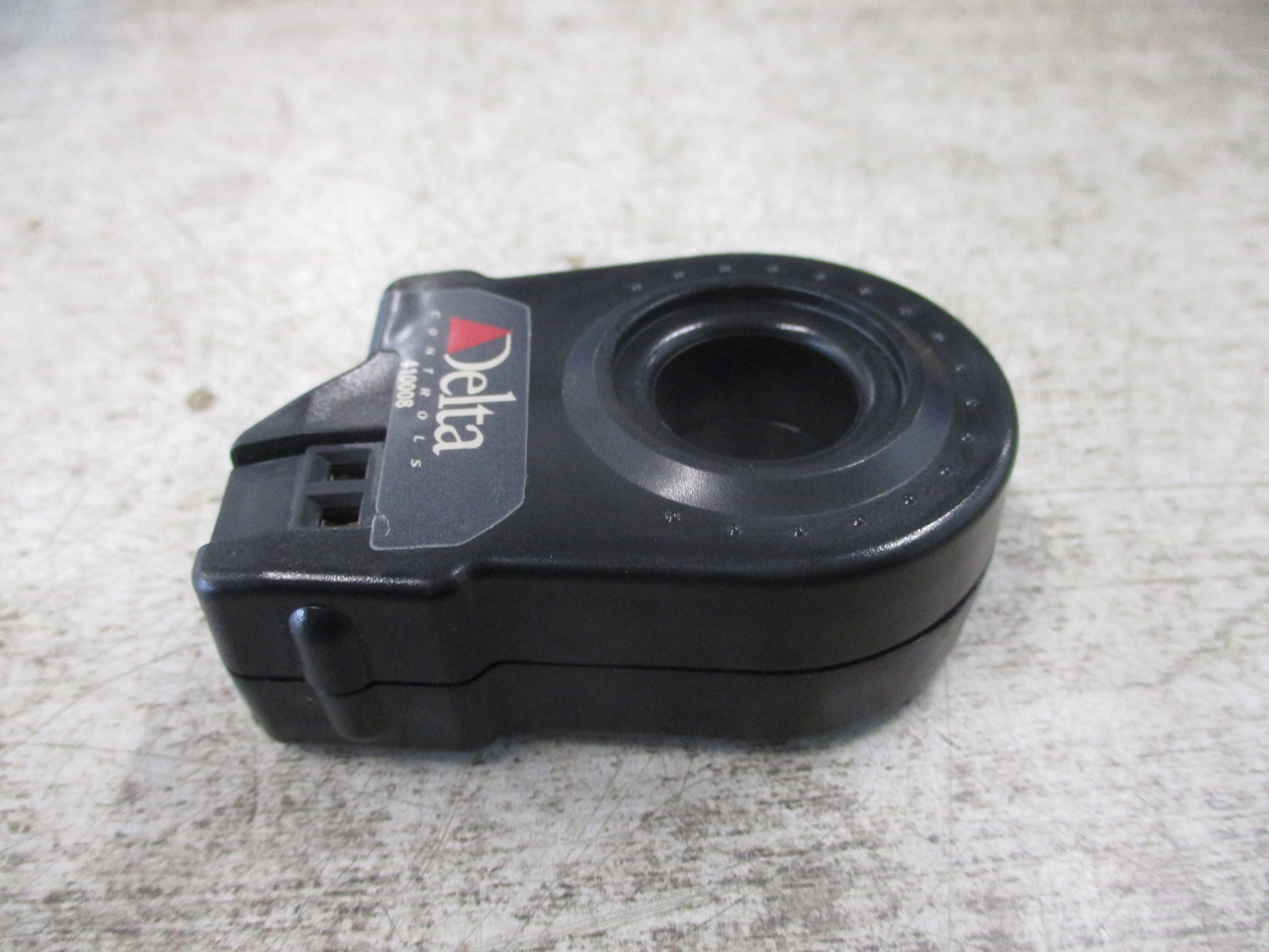 Delta Controls Current Switch 410008 1.0A 30V AC/DC Used