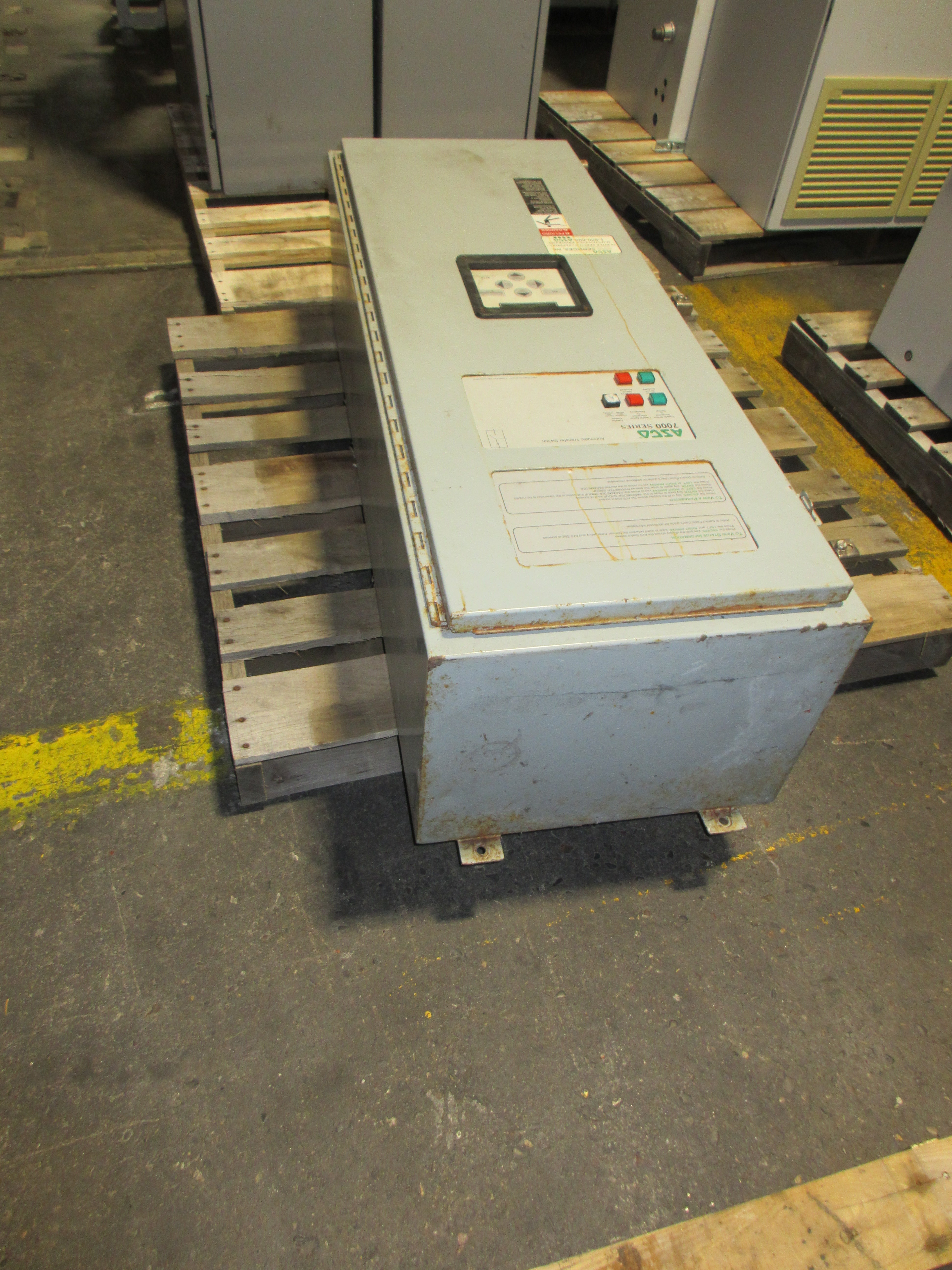 Asco7000 Series Automatic Transfer Switch D07ATSA20200FSXF 200A 240V 60/60Hz Used