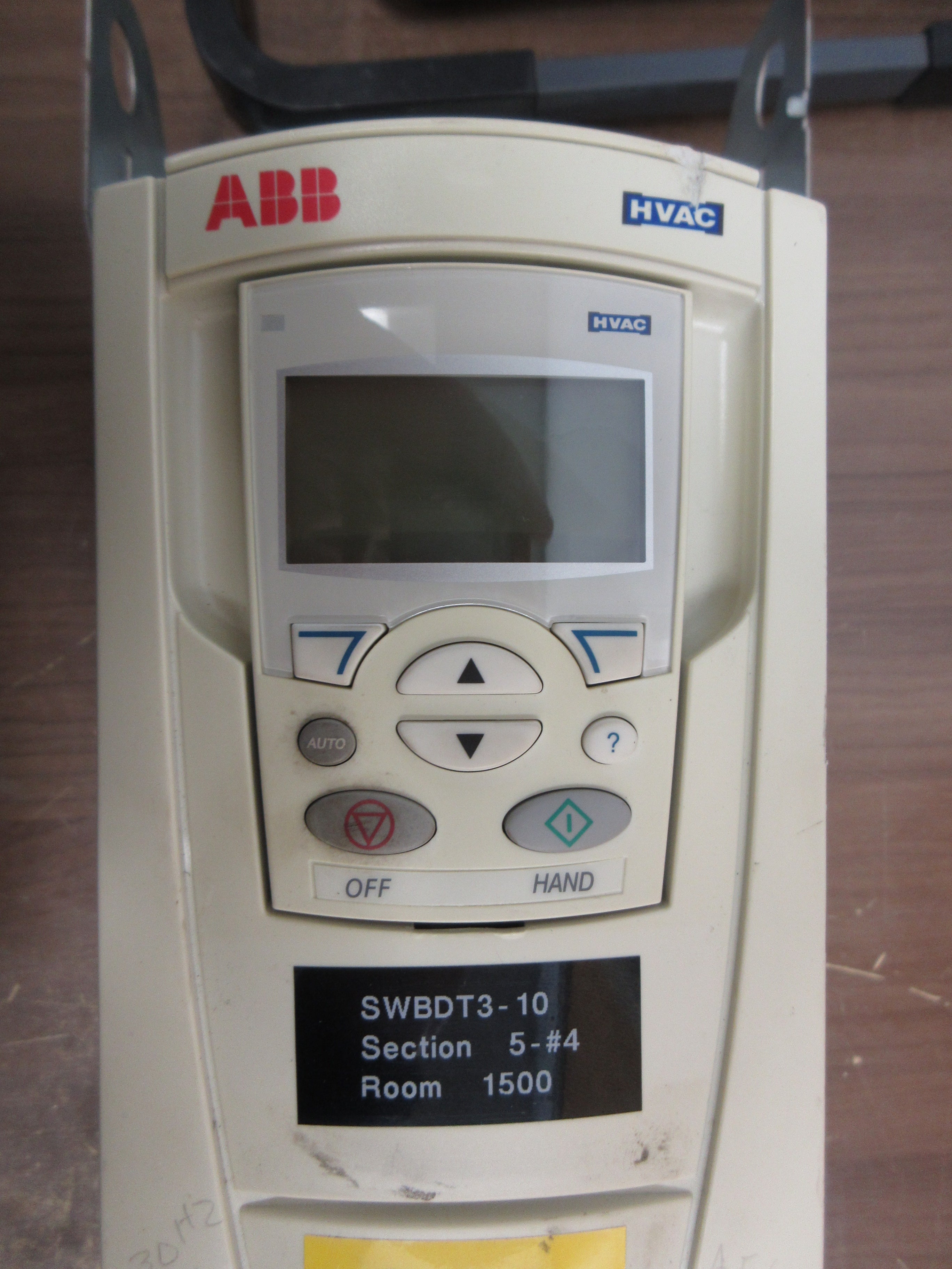 ABB ACH550 AC Drive w/Bypass ACH550-VCR-031A-2+F267 10HP 3Ph Used