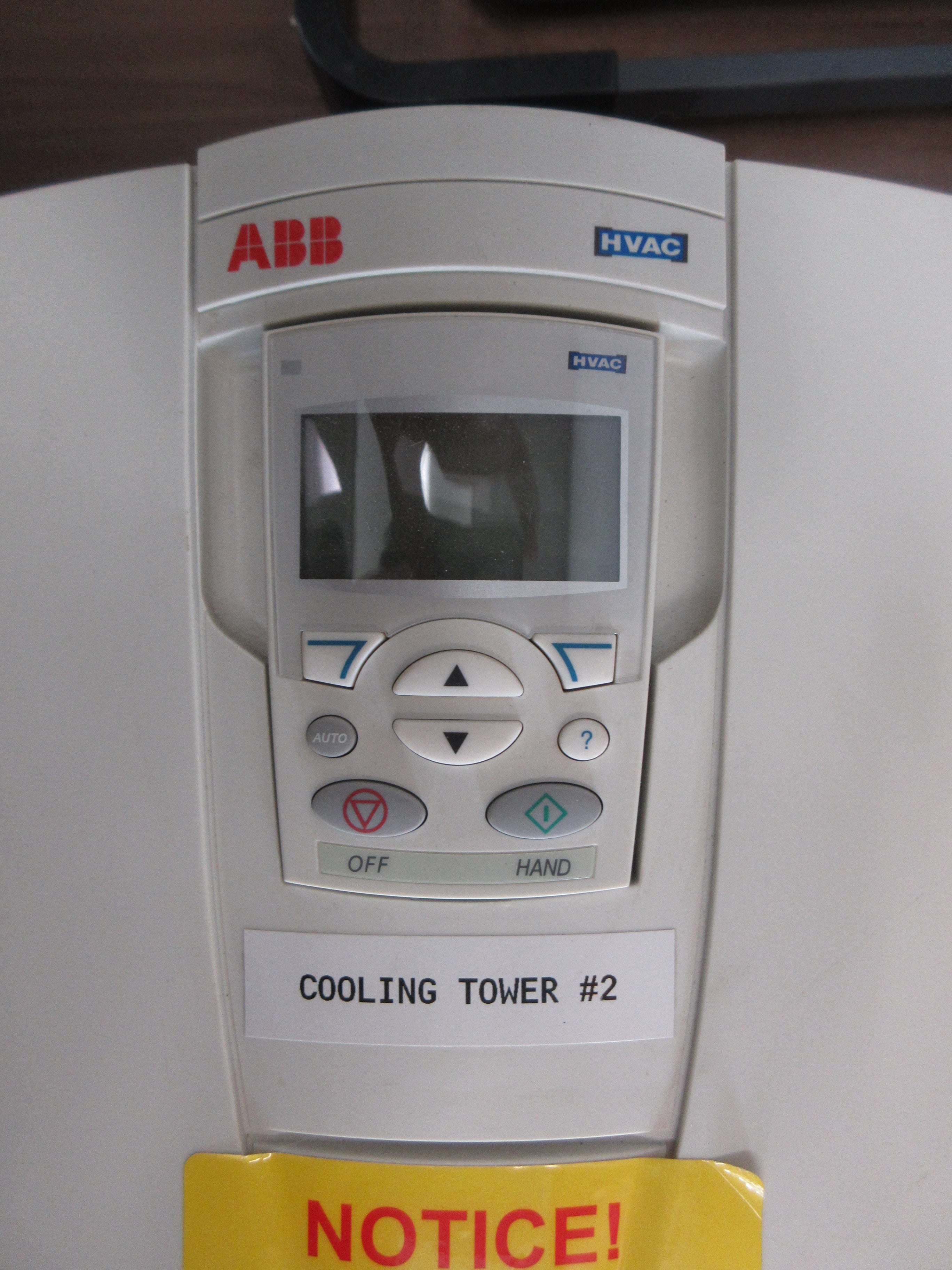 ABB ACH550 AC Drive w/ Bypass ACH550-VCR-045A-4+F267 30HP 3Ph w/ Keypad Used