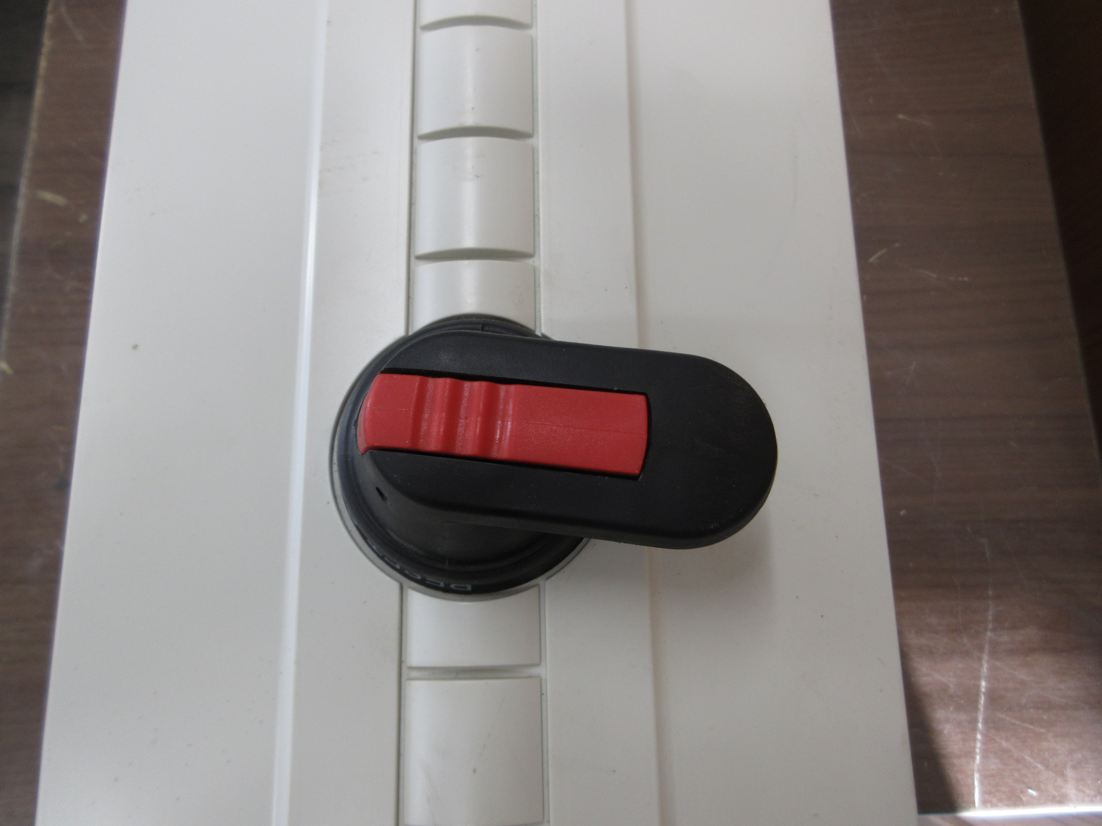 ABB ACH550 AC Drive w/ Bypass ACH550-VCR-045A-4+F267 30HP 3Ph w/ Keypad Used