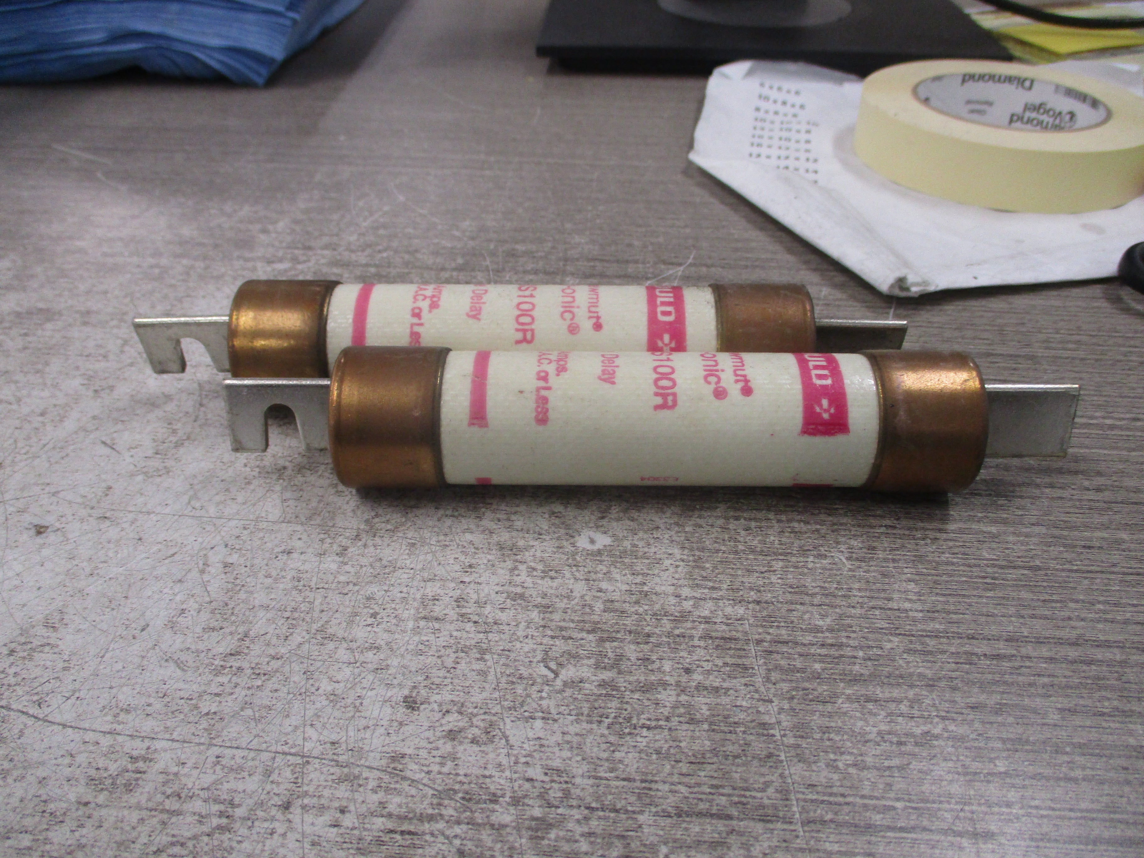 Gould Shawmut Tri-onic Fuse TRS100R 100A 600V *Lot of 2* Used