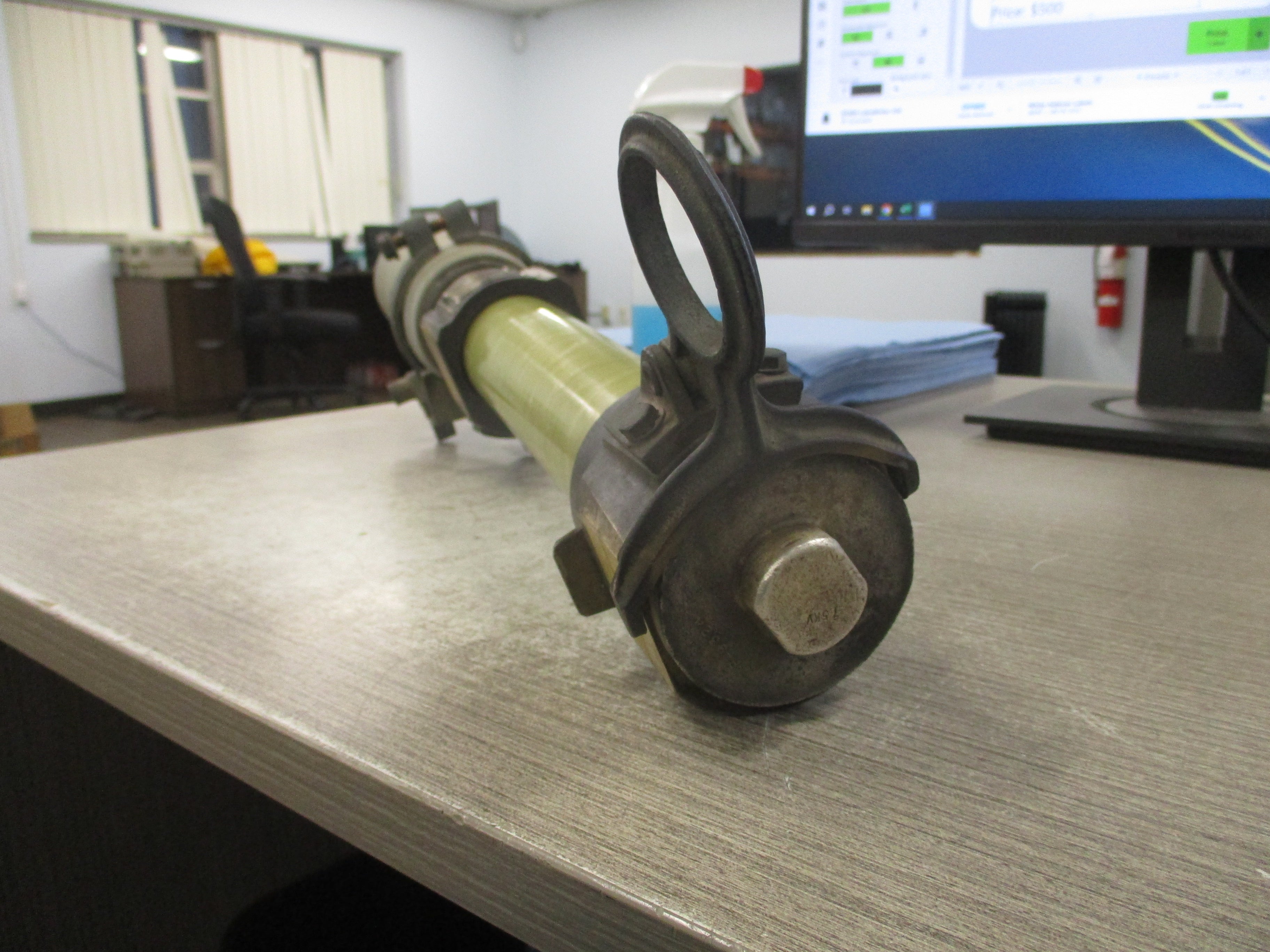 S&C SM-5C Fuse Holder 86691 400E Max 7.2KV 300E Refill Used