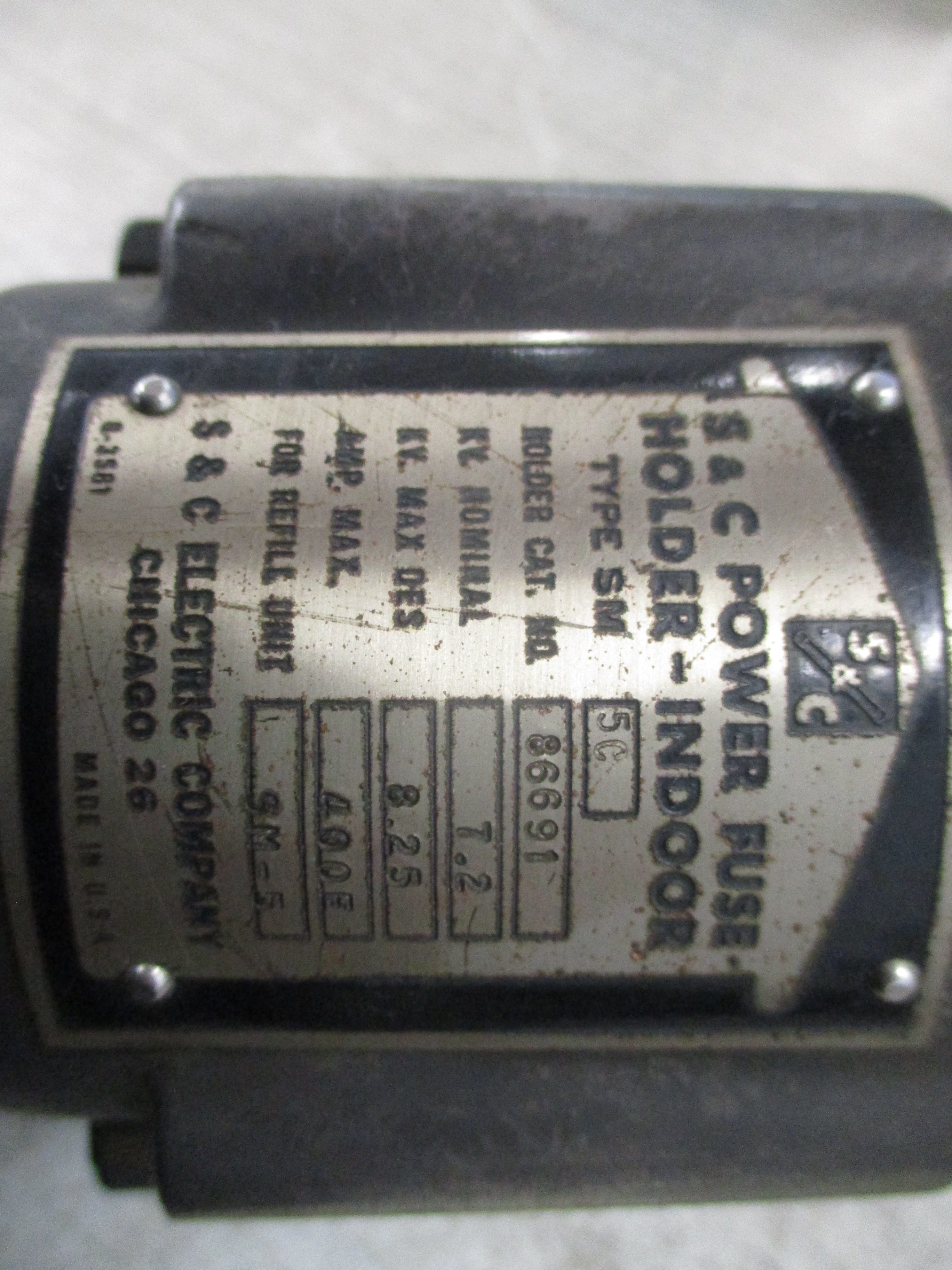 S&C SM-5C Fuse Holder 86691 400E Max 7.2KV 300E Refill Used