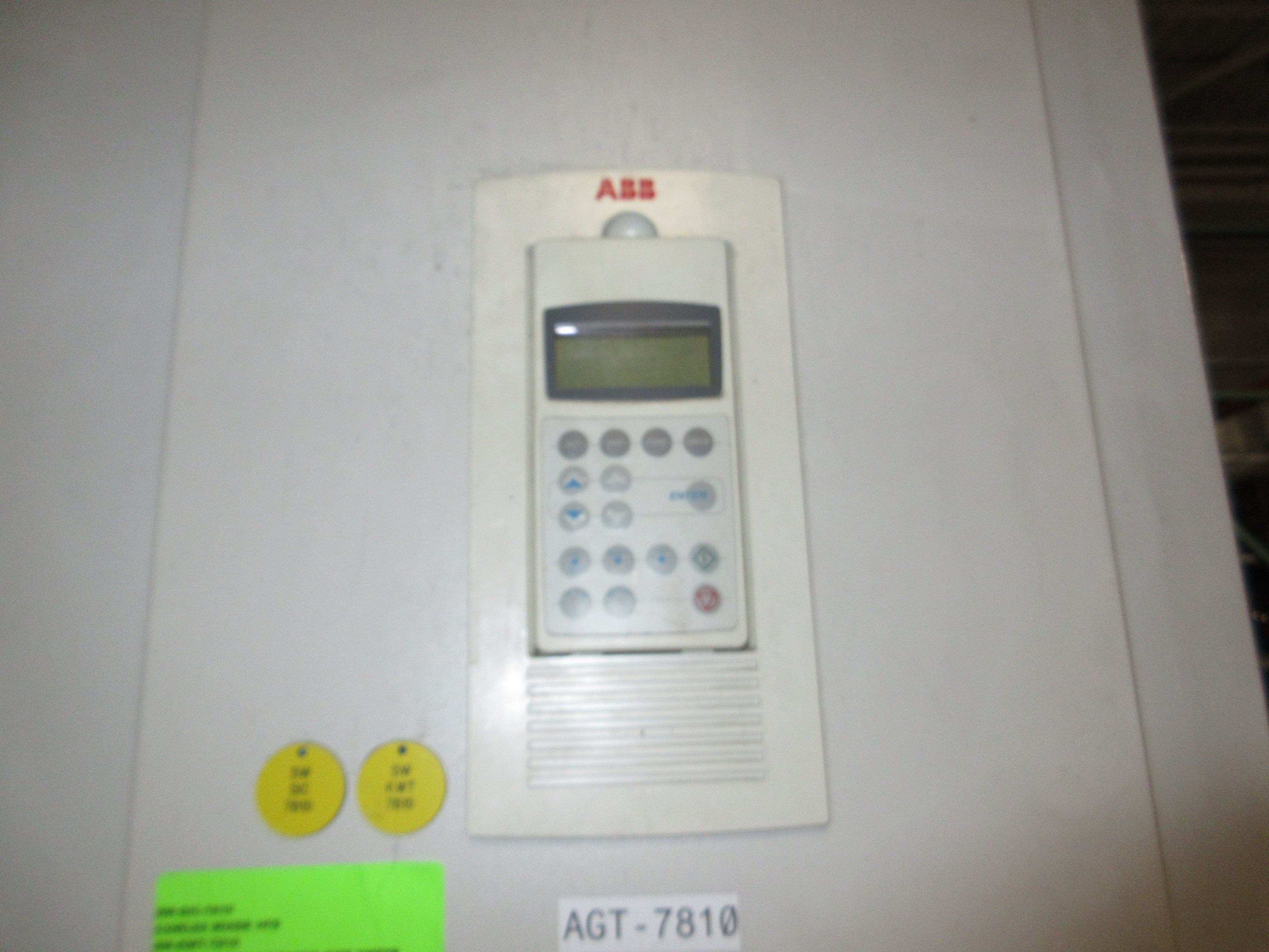 ABB ACS800 AC Drive ACS800-PC-0170-5+B055+K454 150HP 3Ph Breaker Disconnect Used