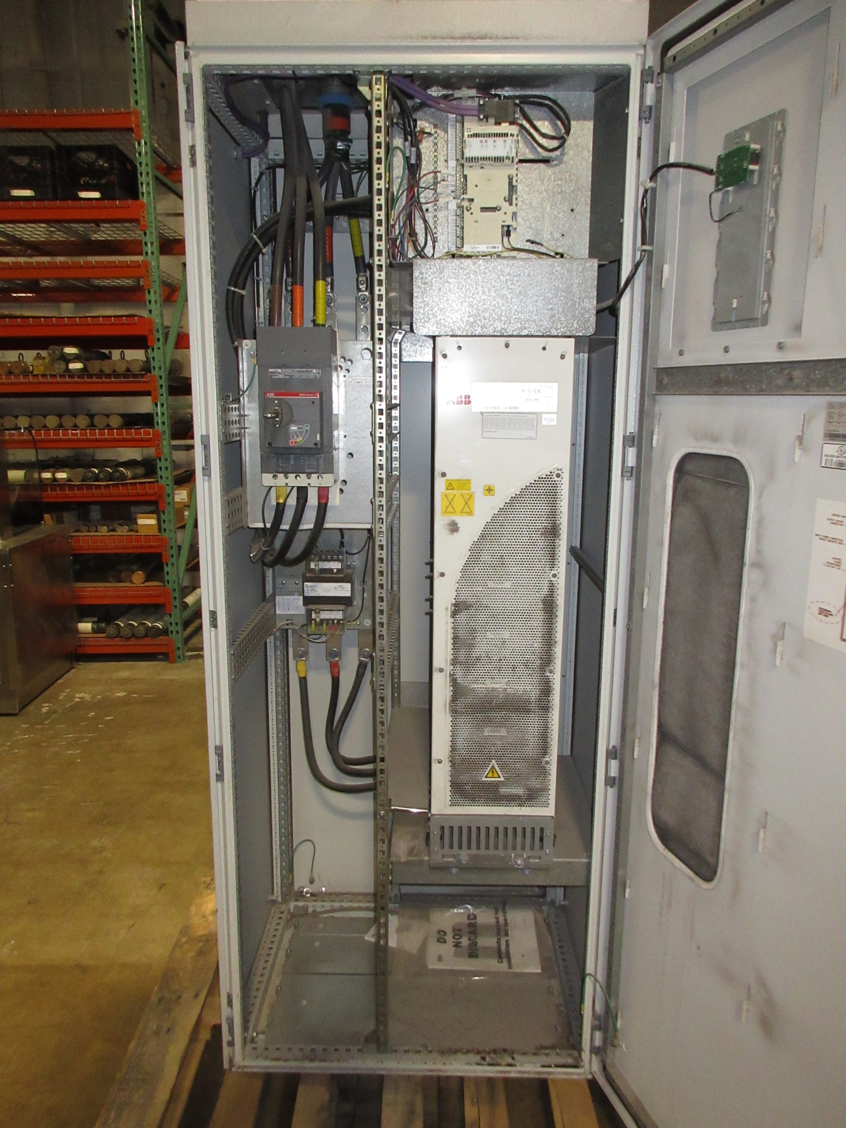 ABB ACS800 AC Drive ACS800-PC-0170-5+B055+K454 150HP 3Ph Breaker Disconnect Used