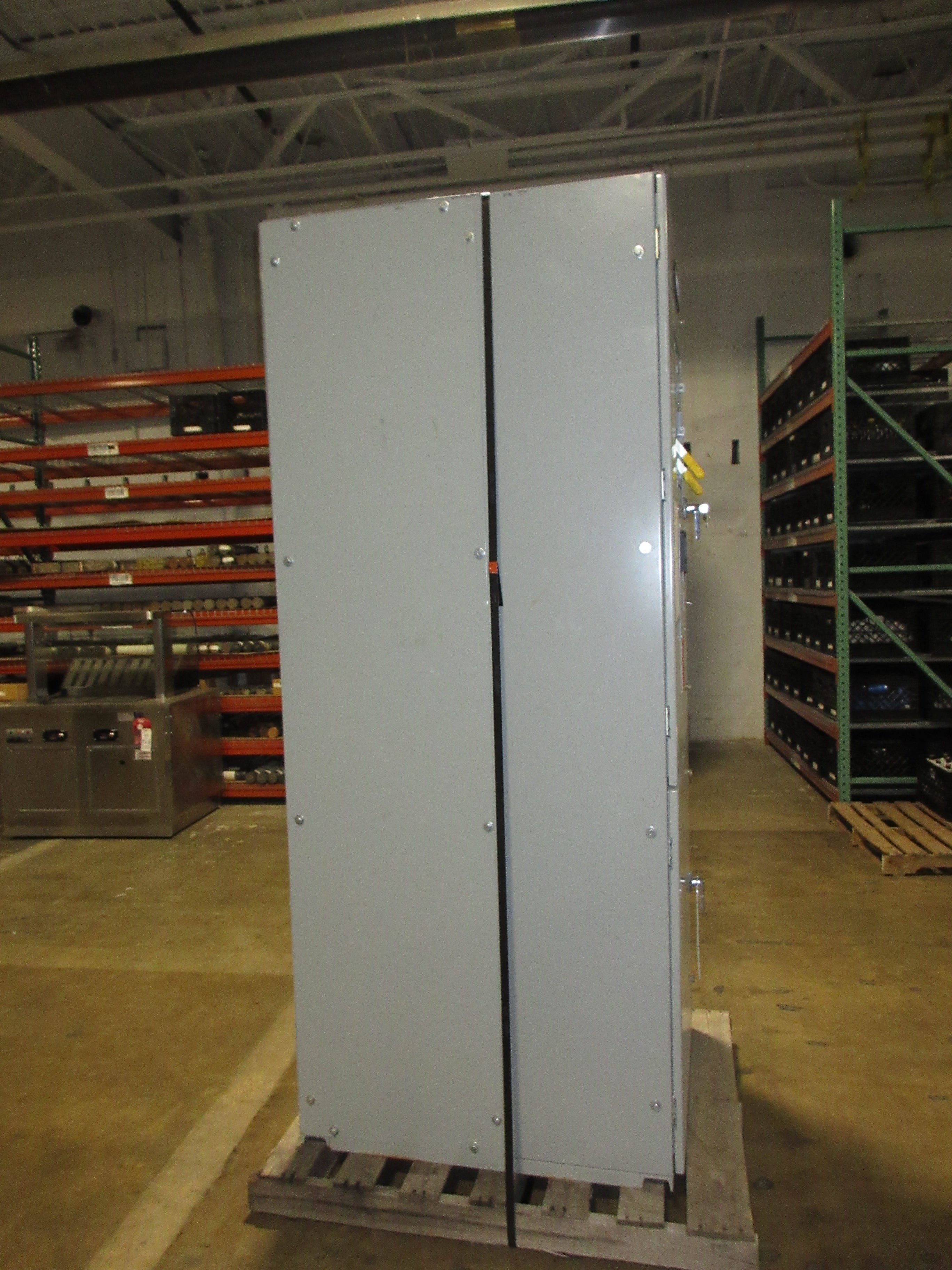 Nippon Chemi-Con U36D Capacitor 62W31L 63V 22000uF Used