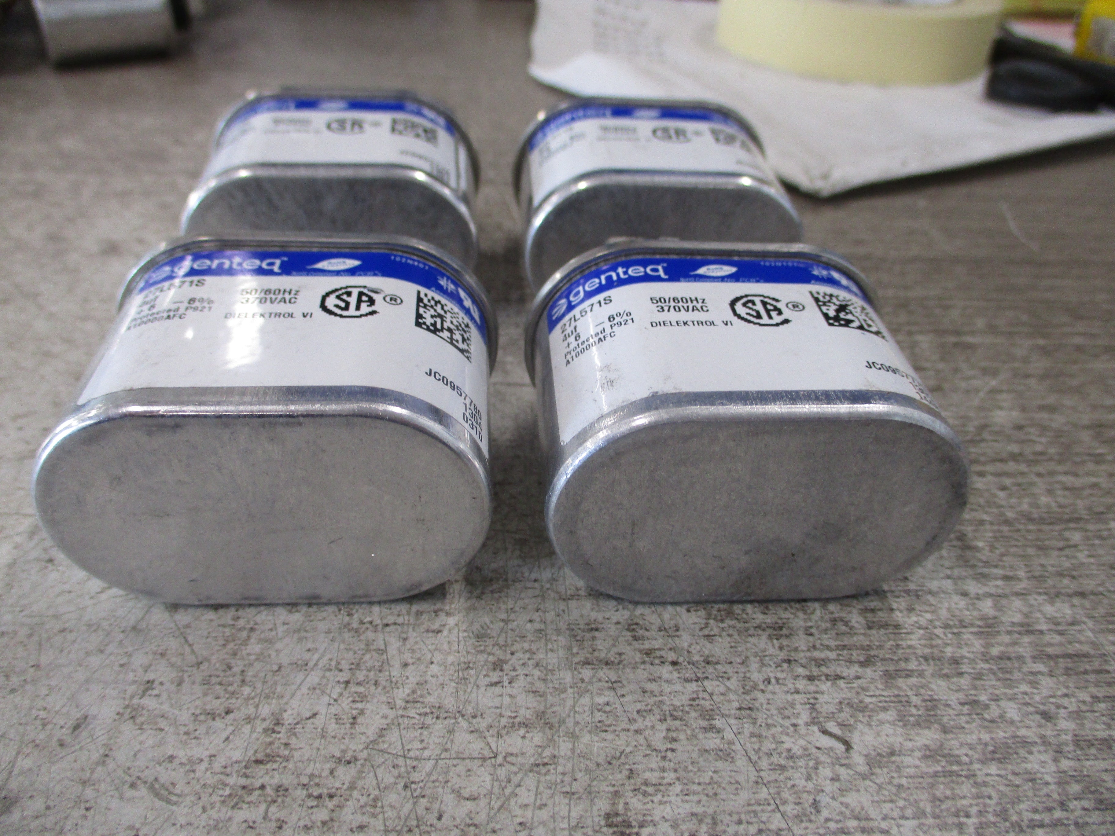 Genteq Capacitor 27L571S 4uf 370V 50/60Hz *Lot of 4* Used