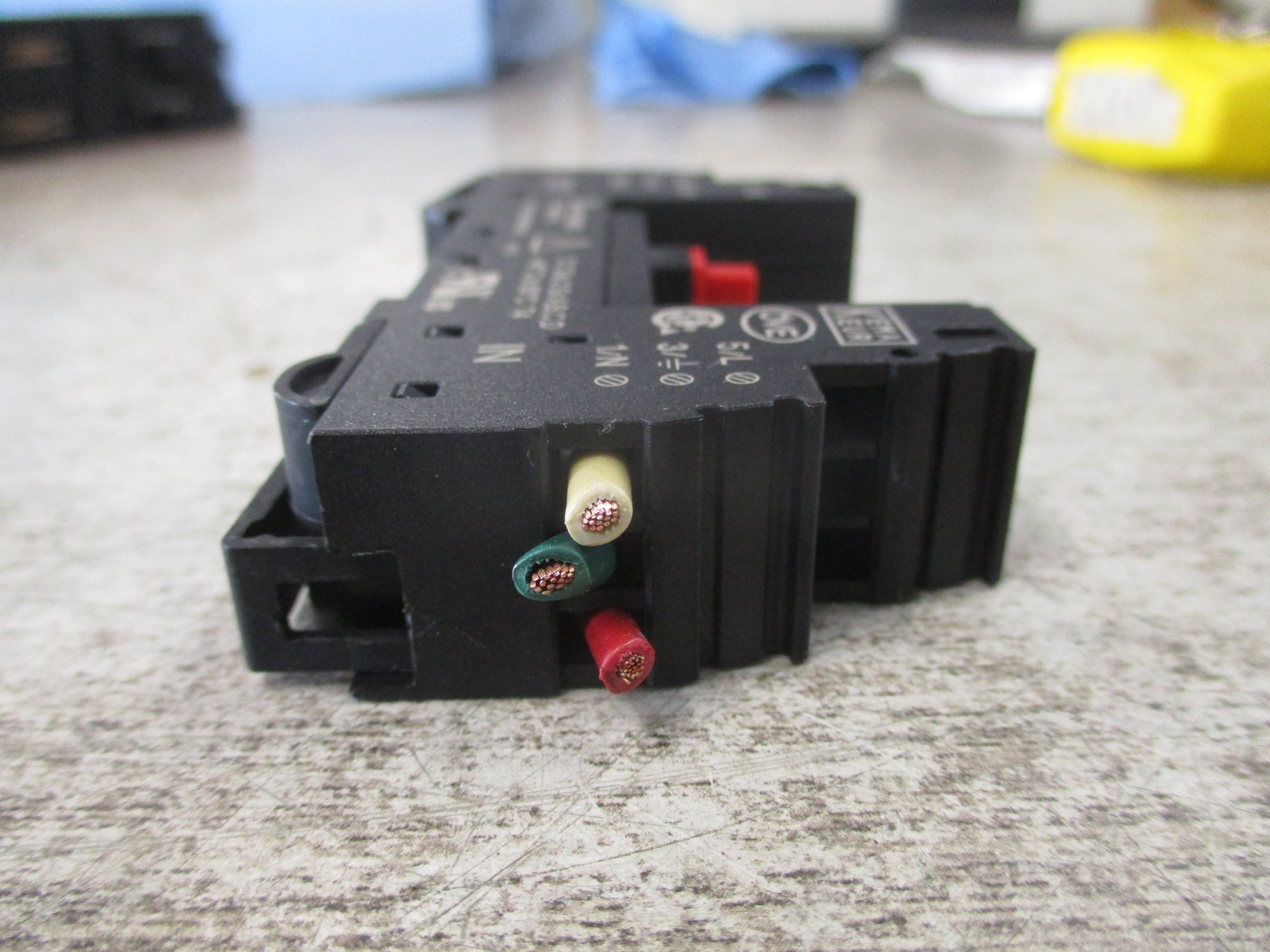 Phoenix Contact PT-BE/FM Base 2839282 Used