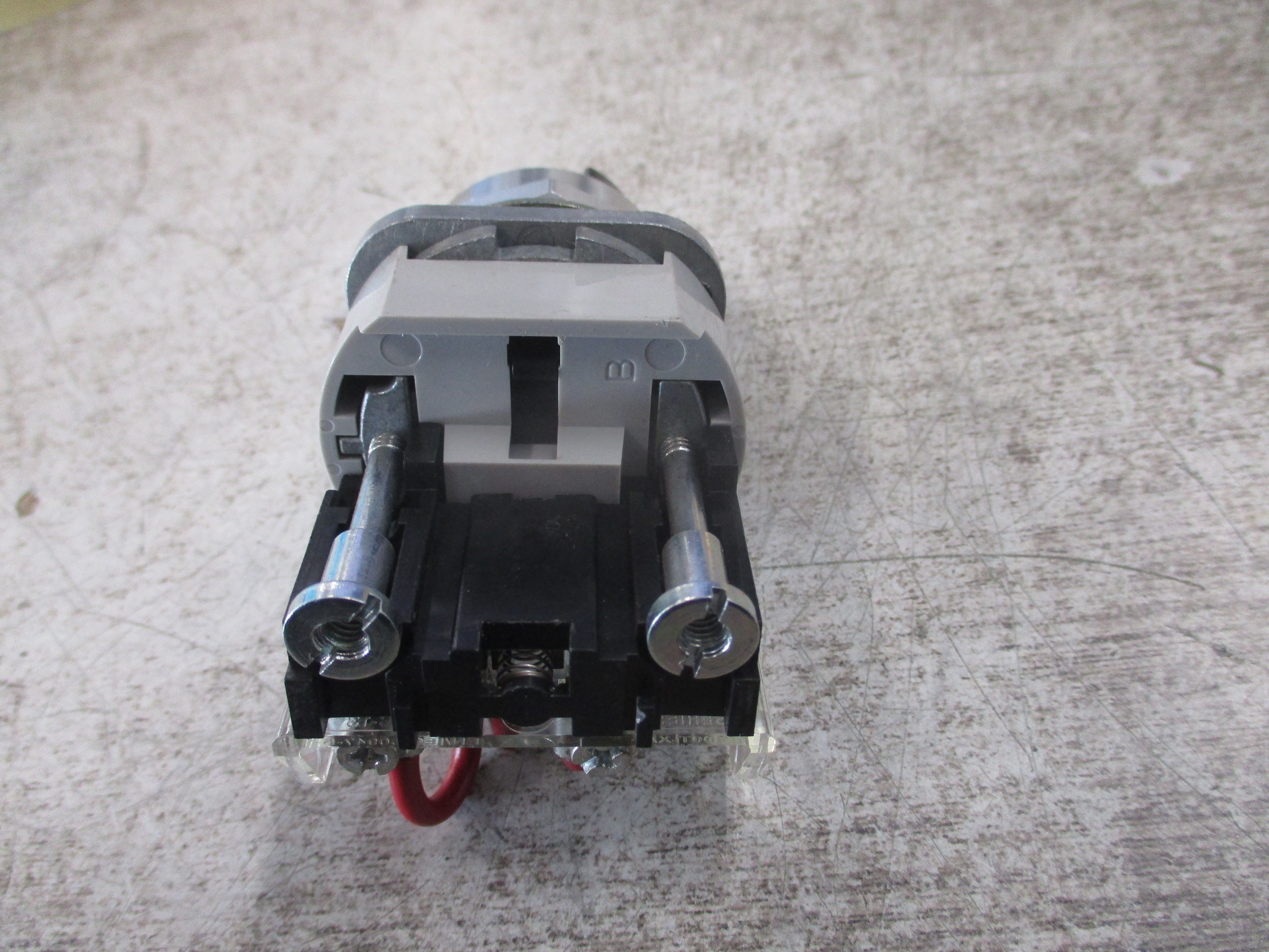 Allen-Bradley Selector Switch 800T-J2 Ser. T Nema 4,4X,13 Used