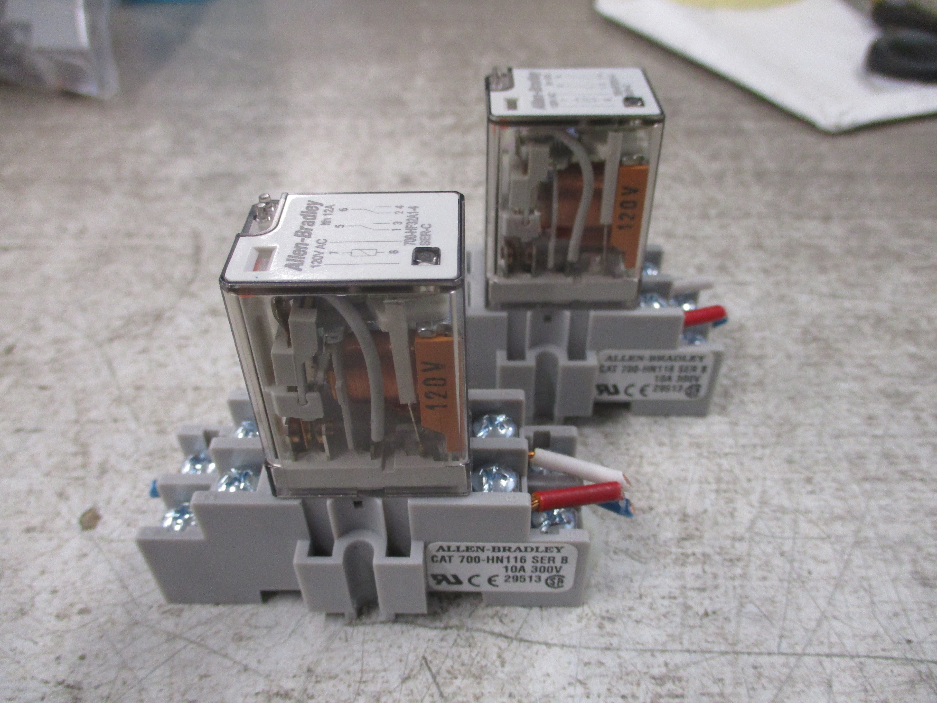 Allen-Bradley Relay 700-HF32A1-4 Ser. C 120V Coil W/Base *Lot of 2* Used