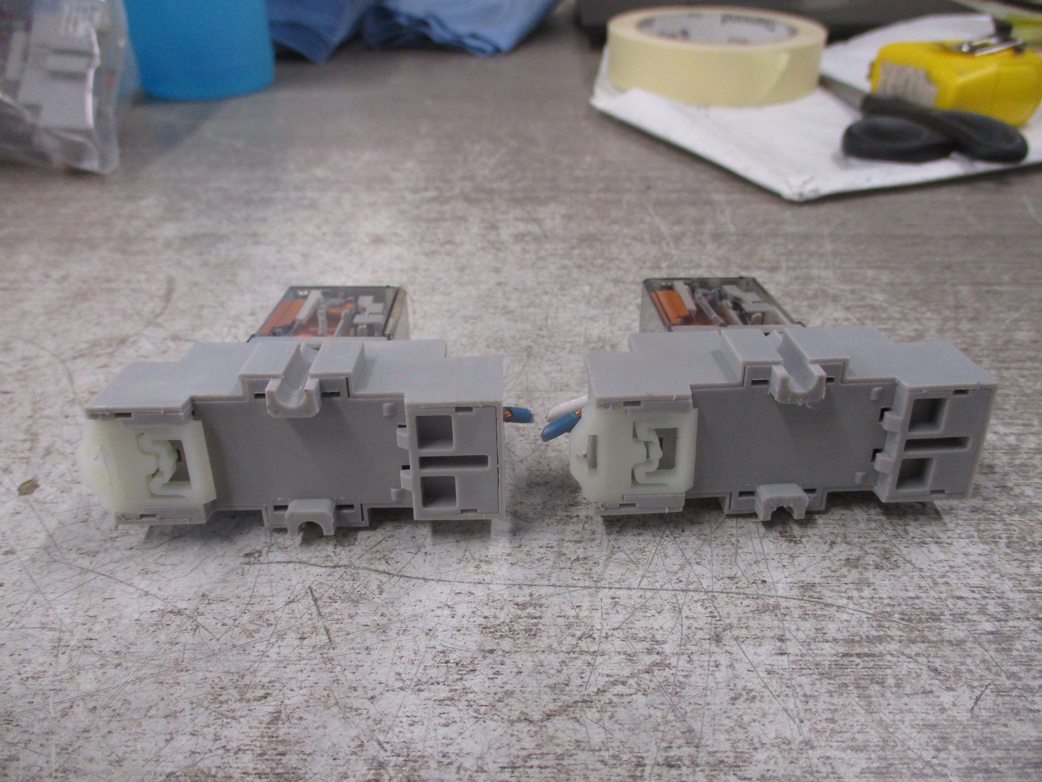 Allen-Bradley Relay 700-HF32A1-4 Ser. C 120V Coil W/Base *Lot of 2* Used